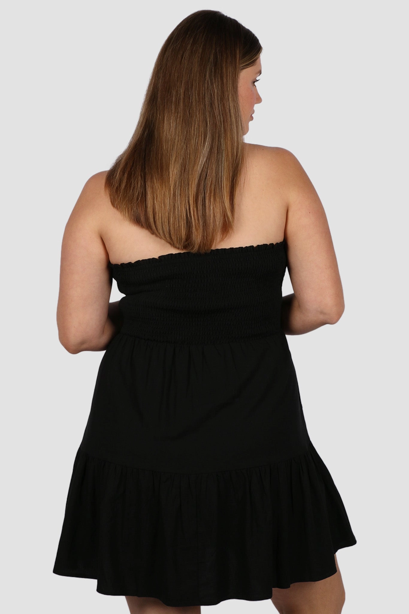 RYLIN DRESS BLACK Chic and Flattering