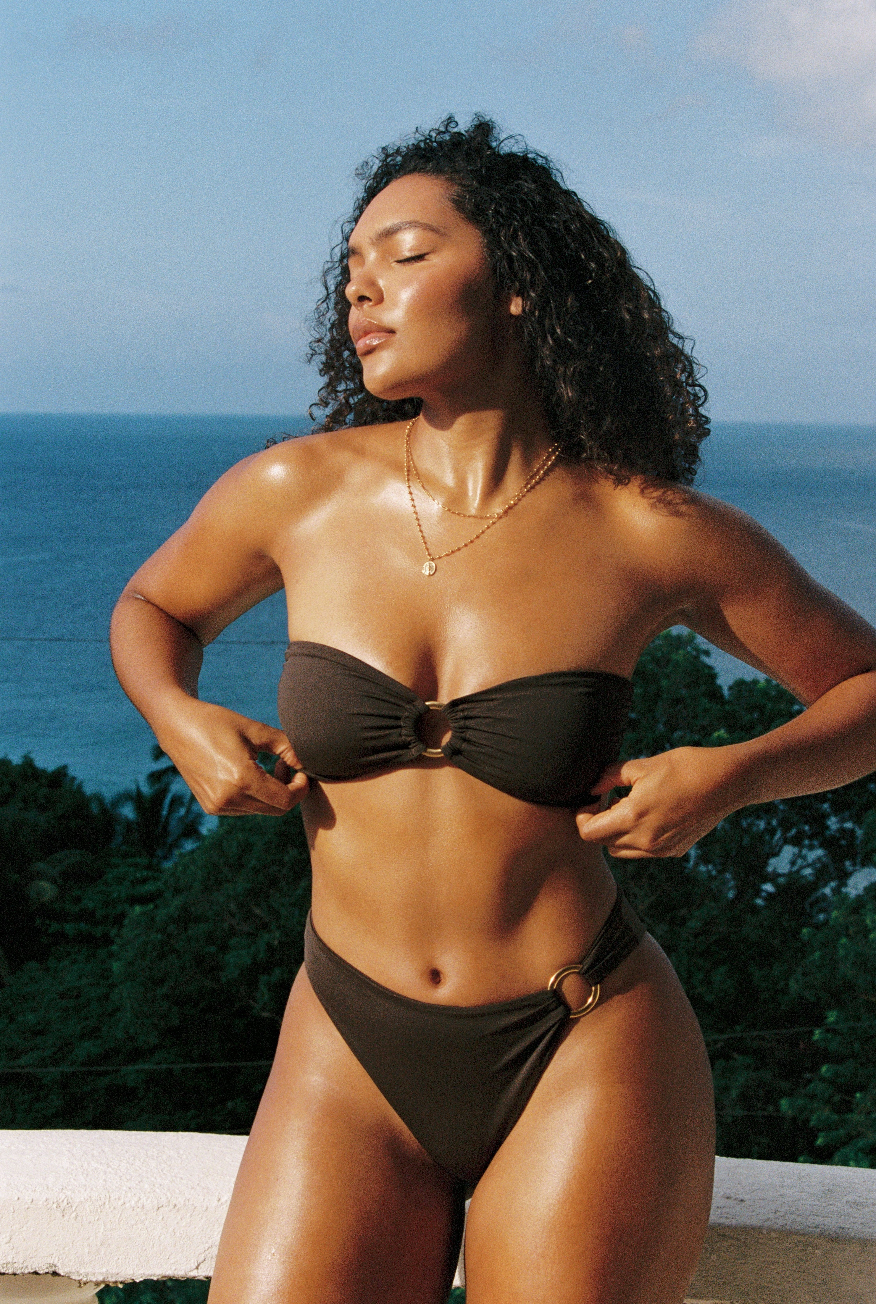 Acapulco Top - Espresso Anti Chafing Seamless Edges Active Comfort