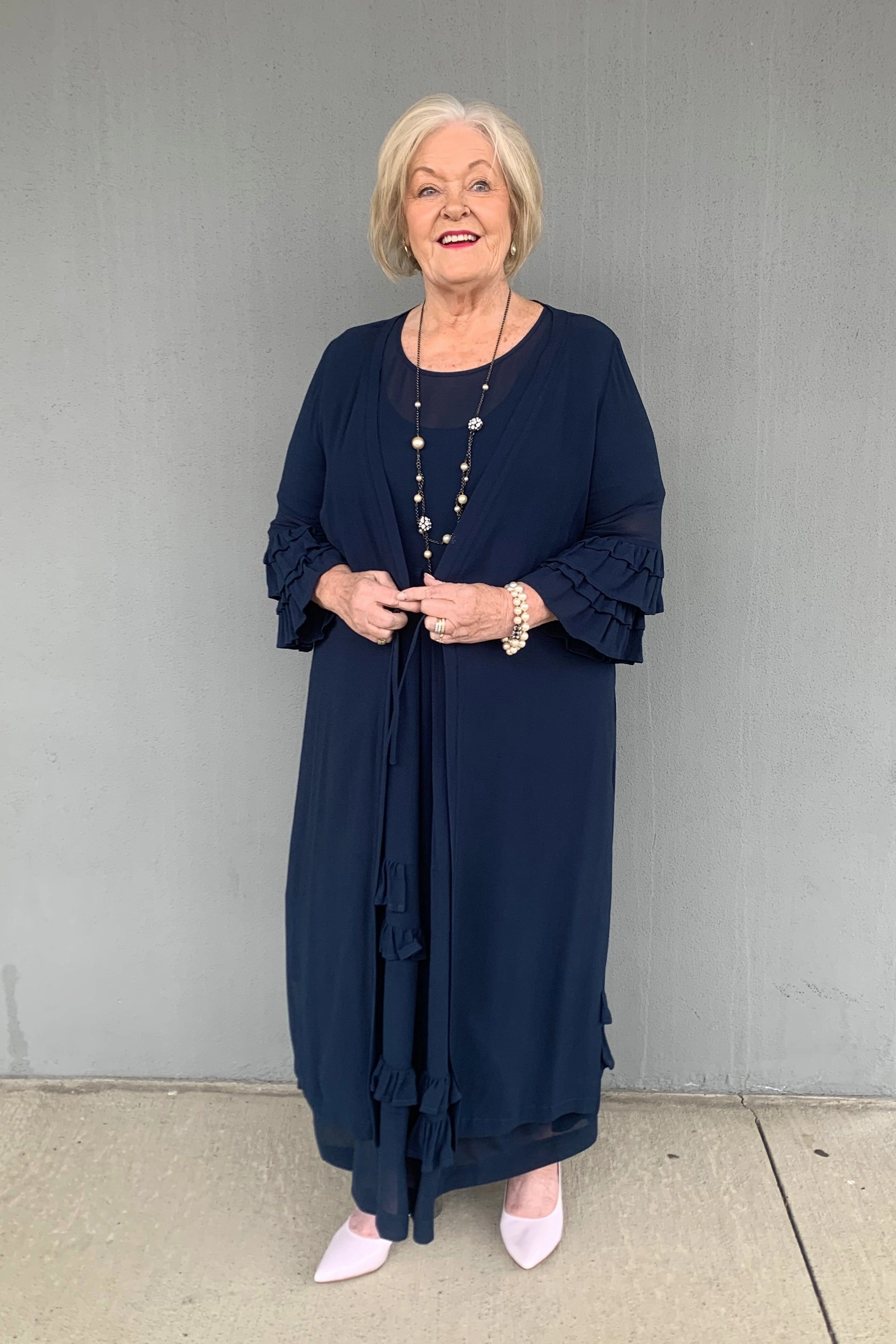 Niovara - 1084-001 Ruffle Kimono Adjustable hood design