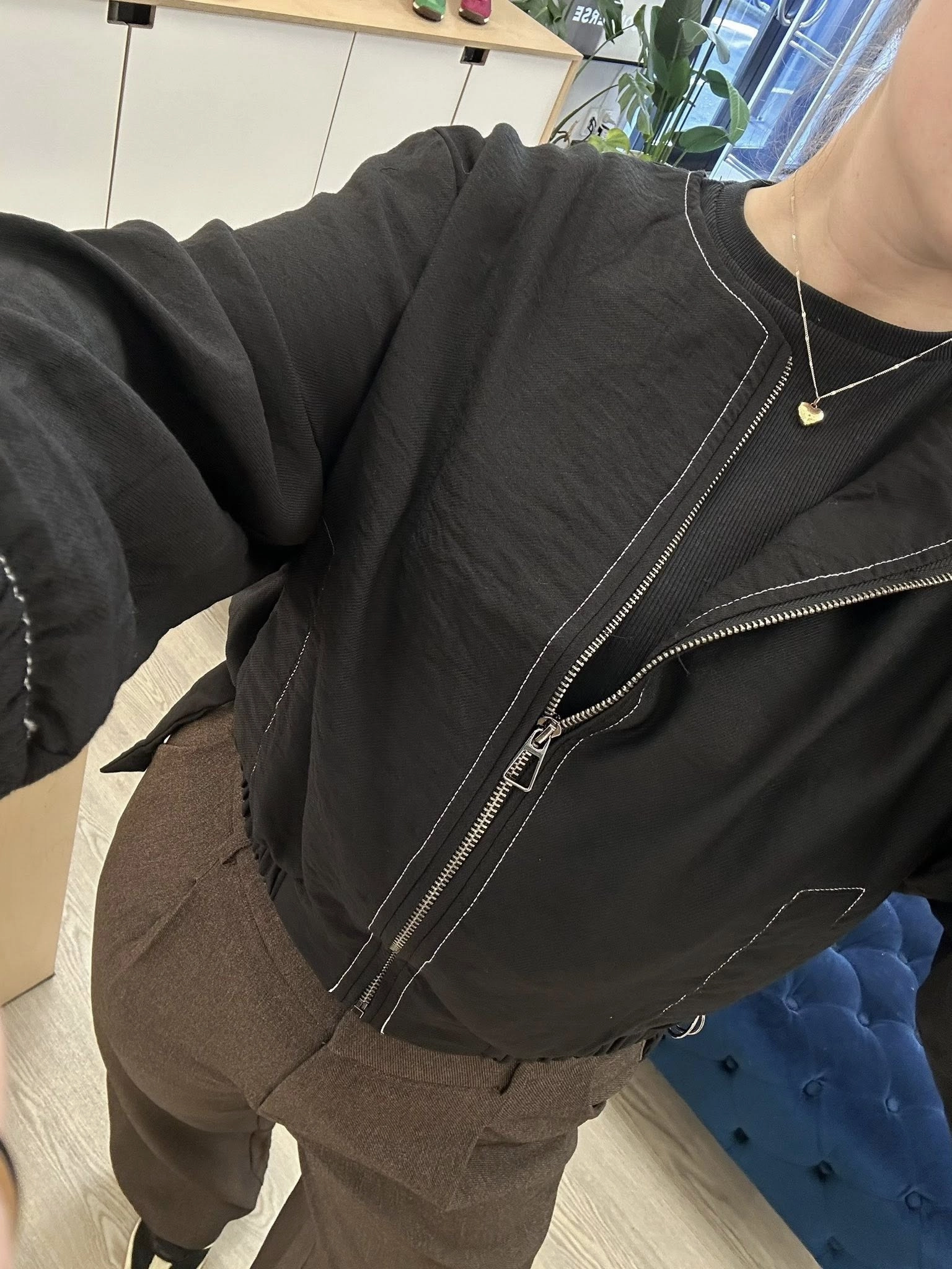 Tapered Hem Abrasion Proof Edging Shine On Label Kayleigh Contrast Stitch Bomber Jacket Black