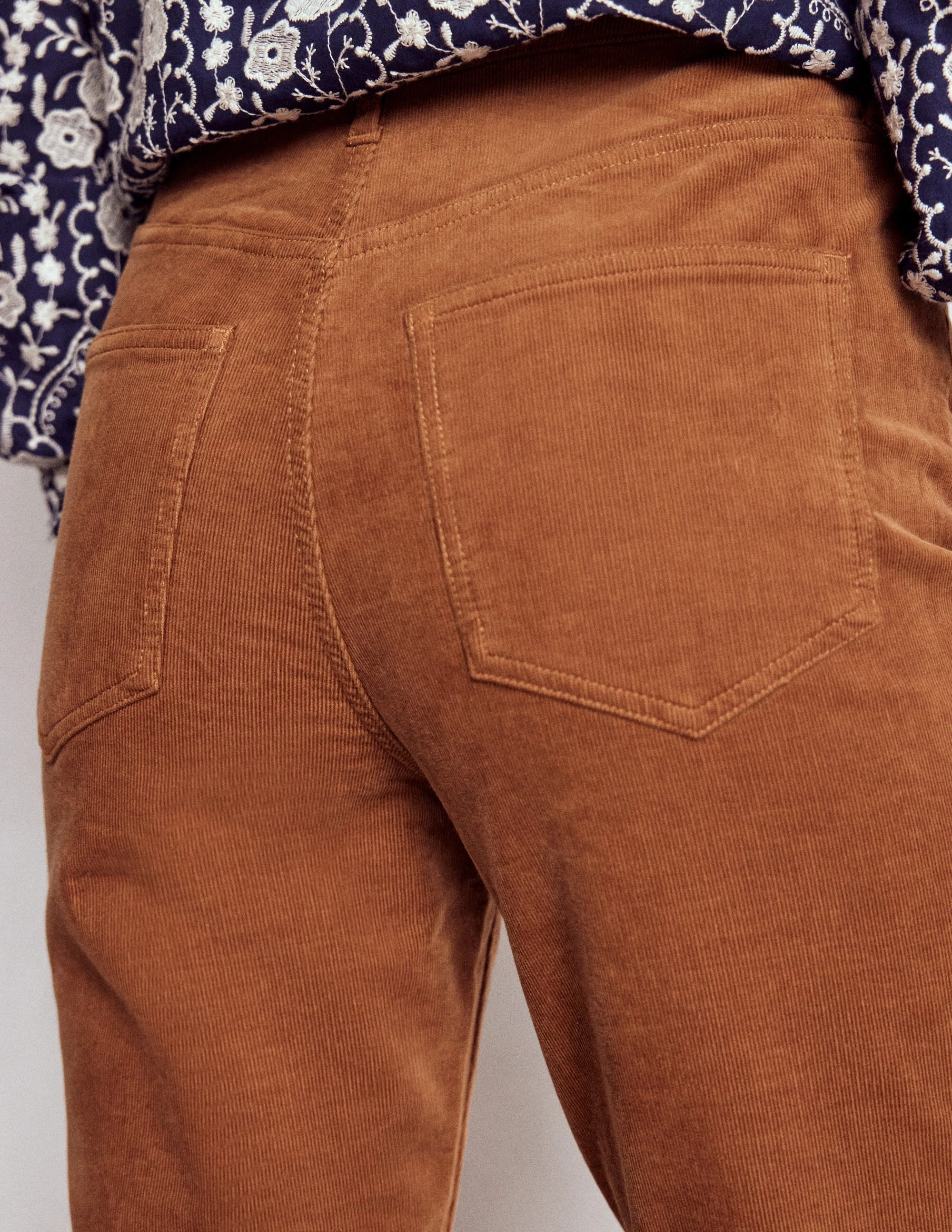 High-Waisted Cord Slim Jeans-Ginger Flexible Activewear Non Irritating Tags