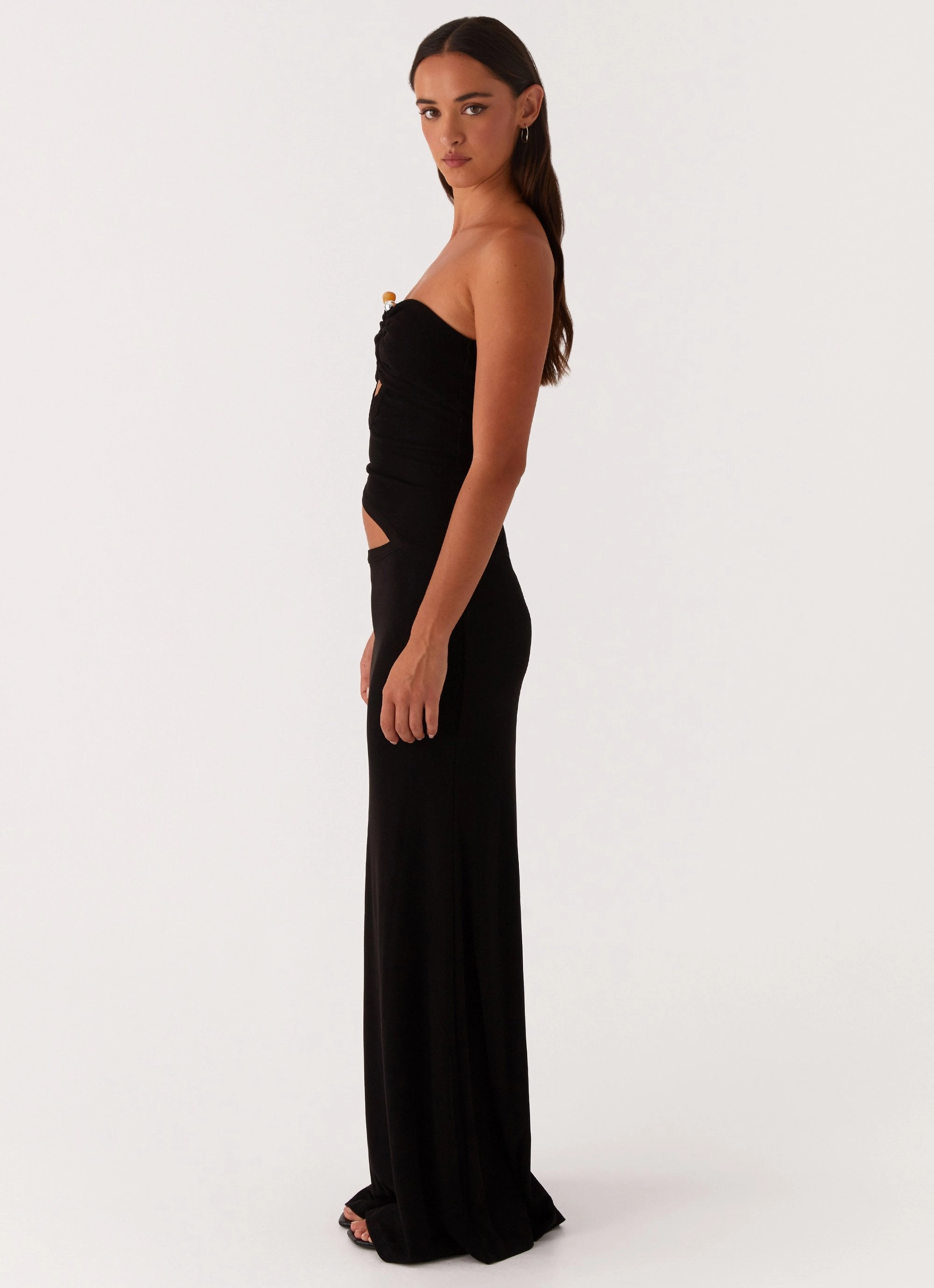 Soft Contour Stretchable Wild Roses Maxi Dress - Black