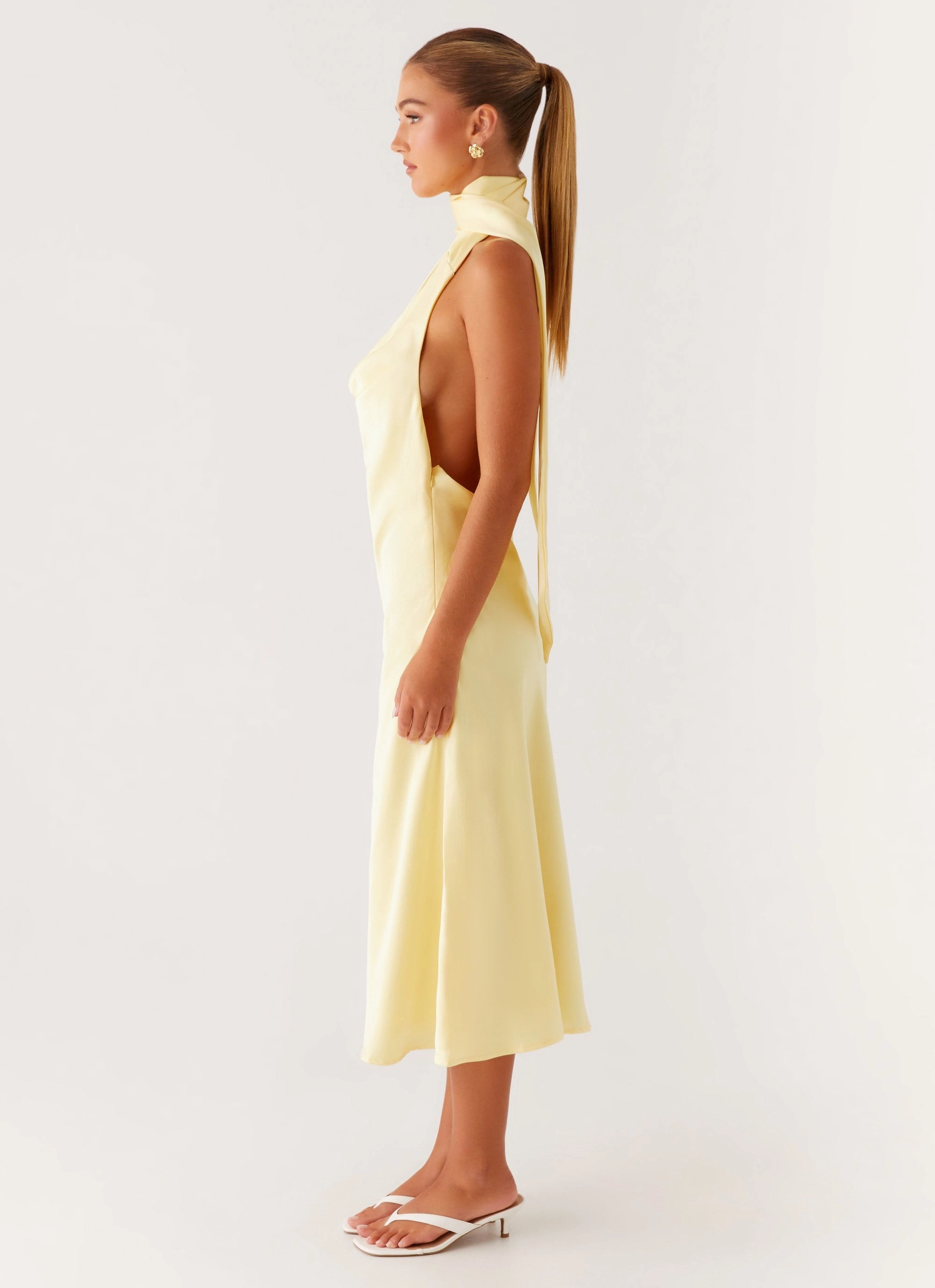 Comfortable Silhouette Classic Layers Sonny Midi Dress - Yellow