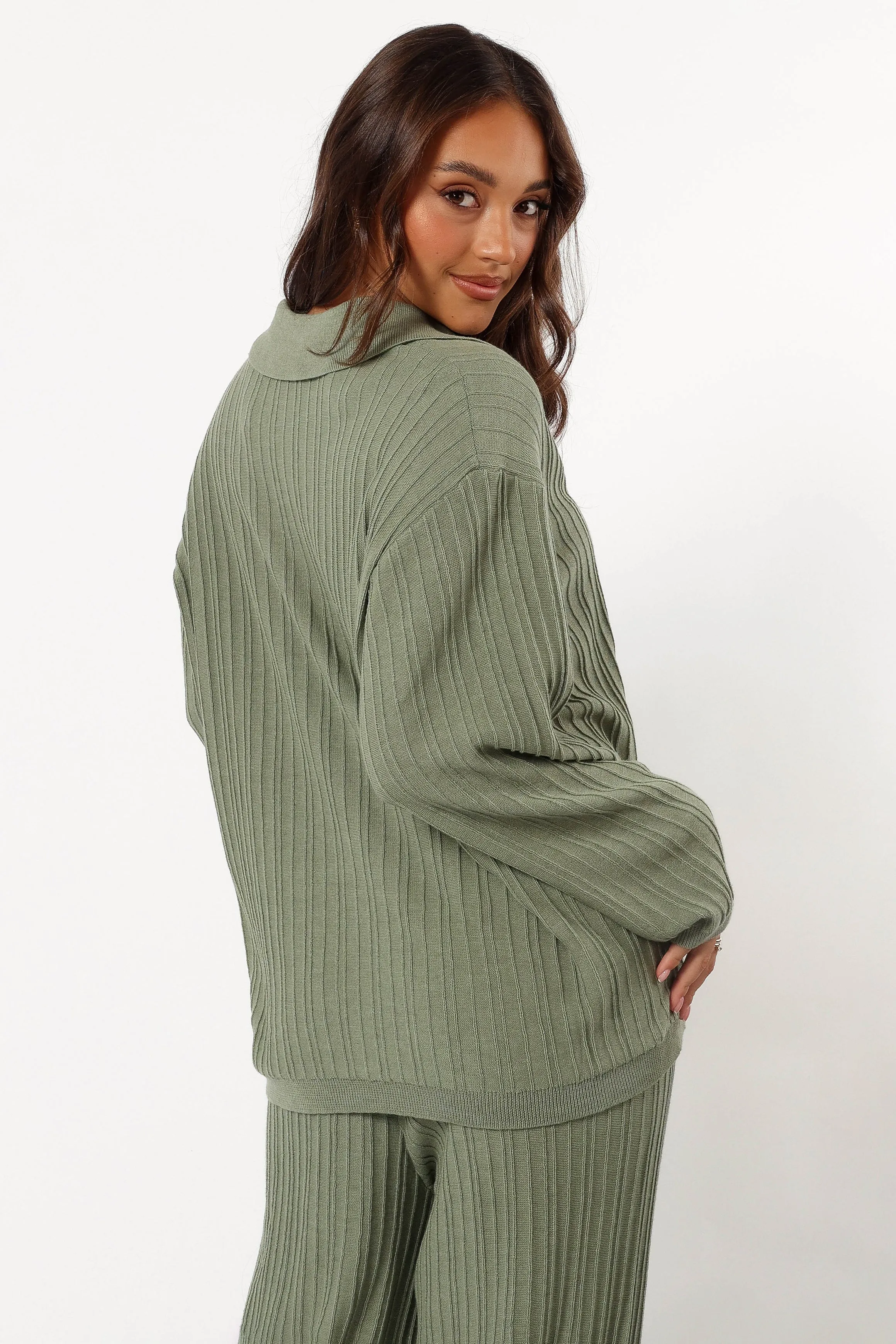 Temperature Regulating Sonole Cable Knit Sweater - Khaki