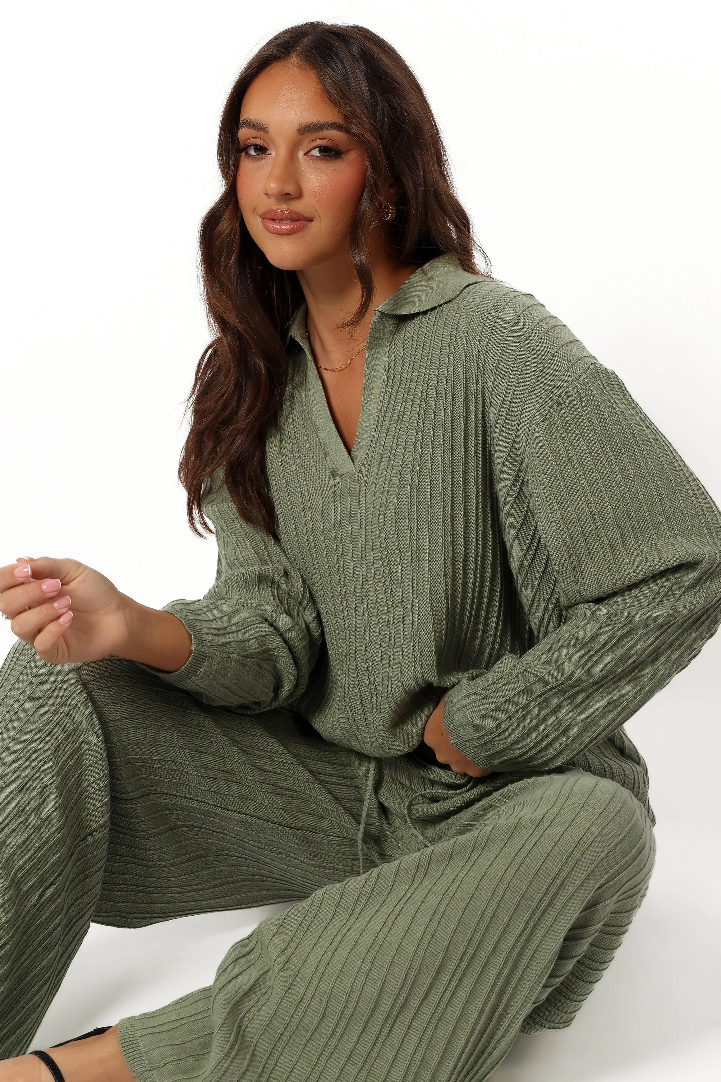 Snag Resistant Surface NonIrritating Stitching Sonole Cable Knit Sweater - Khaki