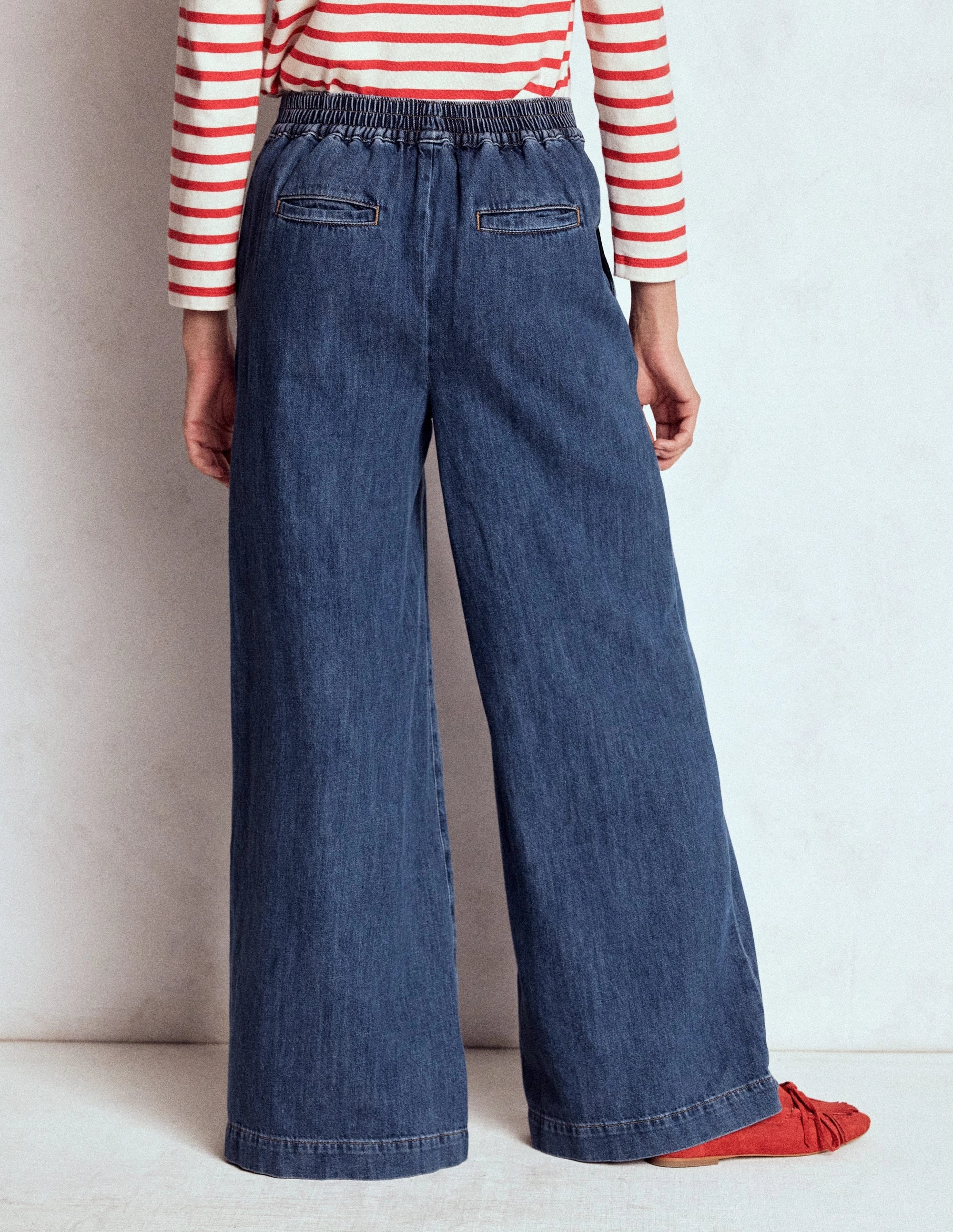 Pull-on Denim Trousers-MID WASH Casual Comfort Look