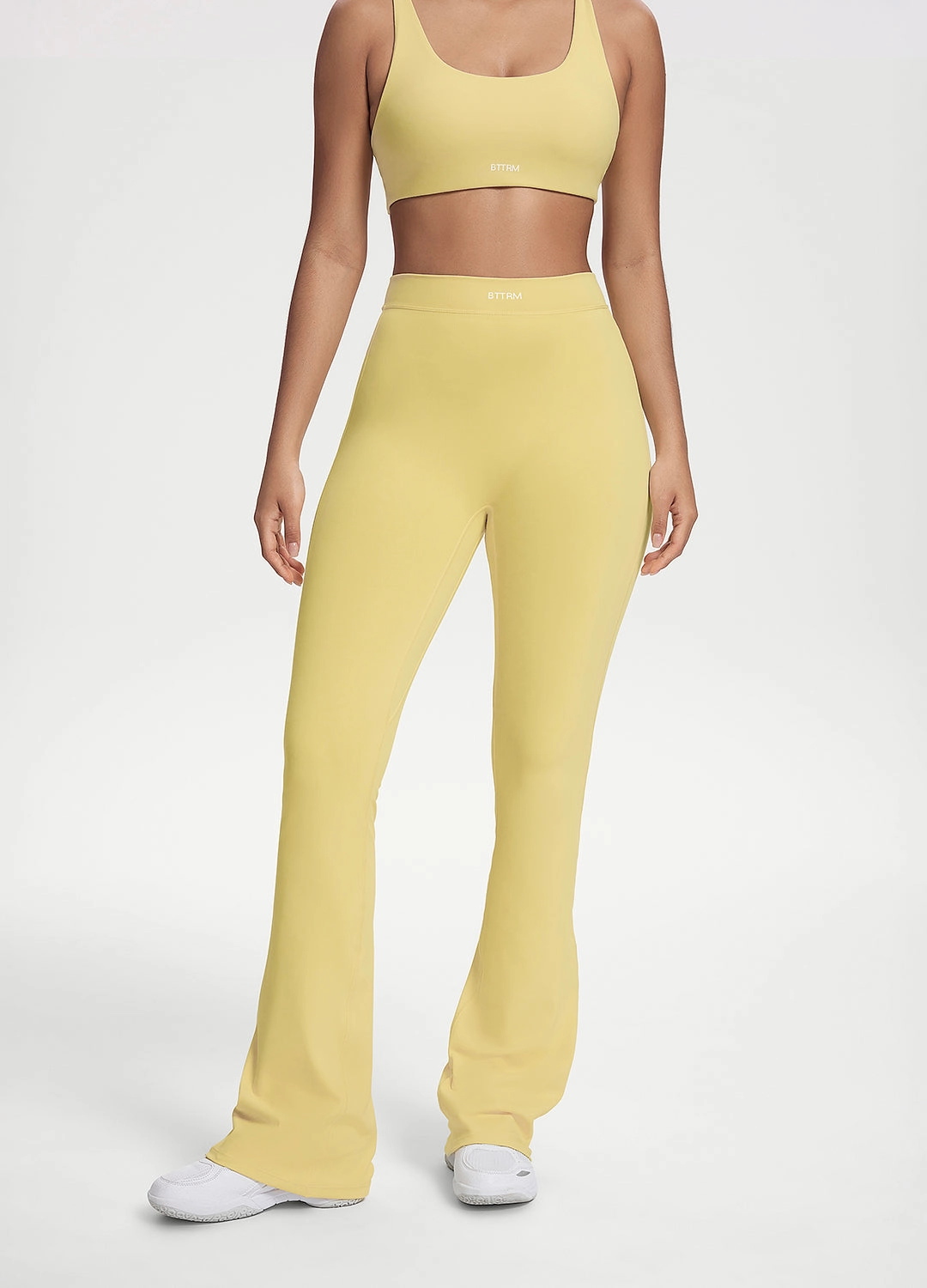 Modern Cut High Elasticity Scrunch Back Flared Leggings