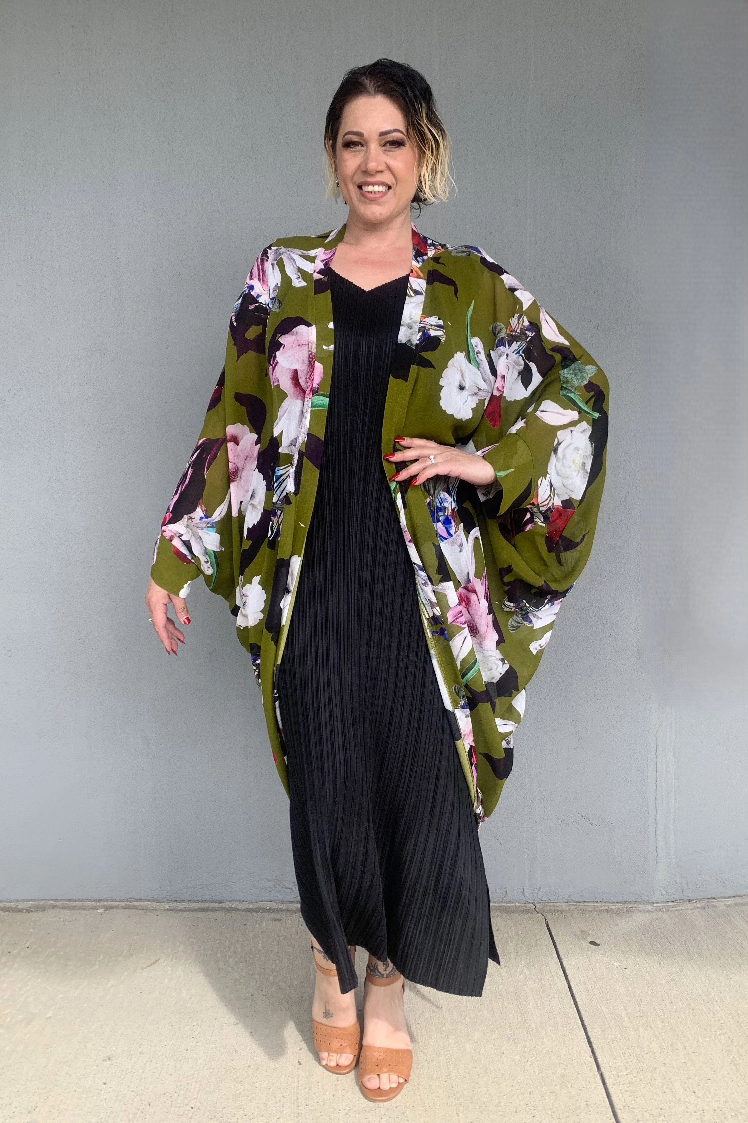 Blanc - T543 Swann Kimono Street Explorer Fit