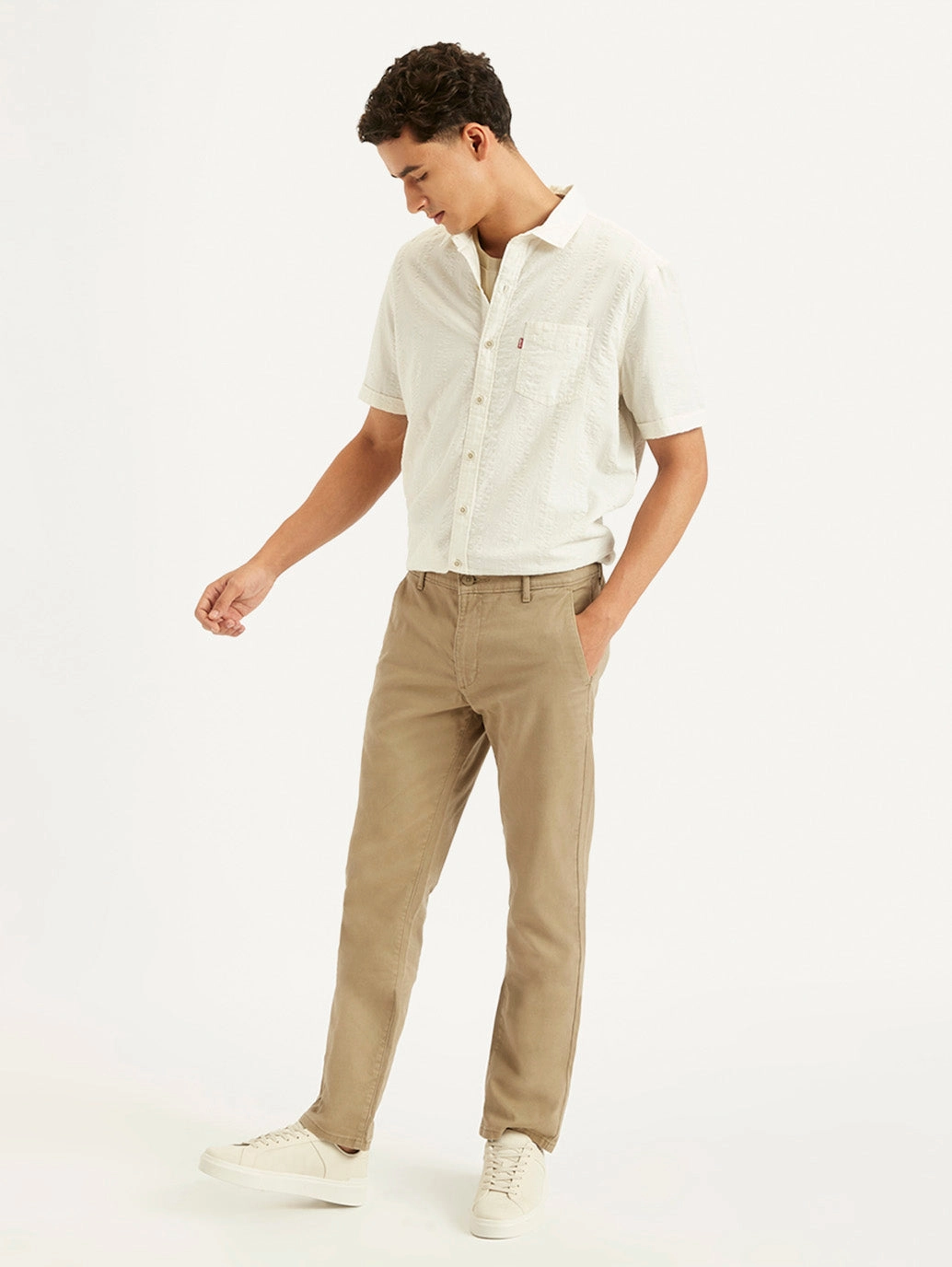 Casual Movement Men's Beige Slim Fit Chinos
