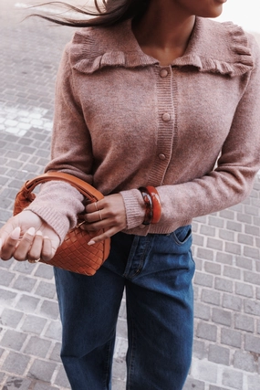 early morning WideRibbed Texture Carmello Frill Collar Cardigan - Mocha