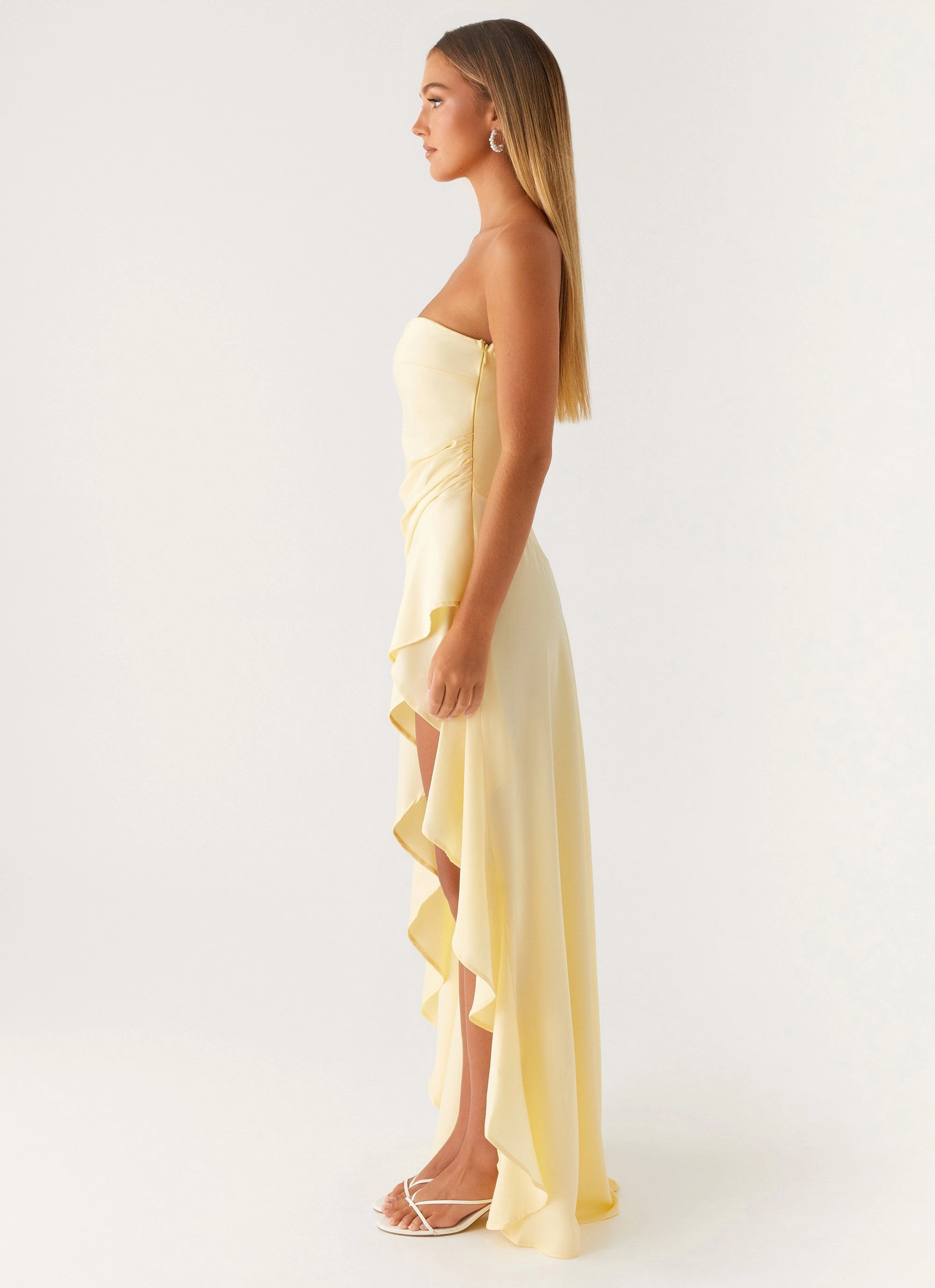 Bodie Maxi Dress - Pastel Yellow Color Soft Trend Focused