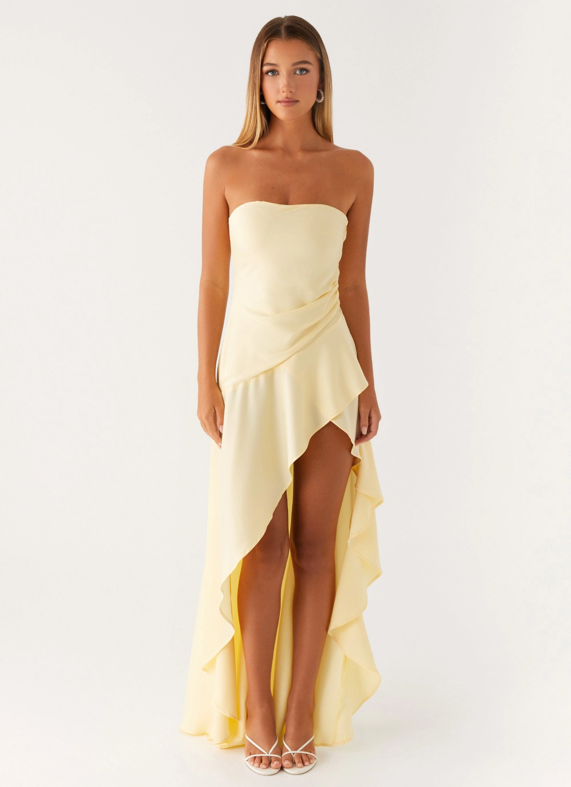 Bodie Maxi Dress - Pastel Yellow Brunch Outfit Country View
