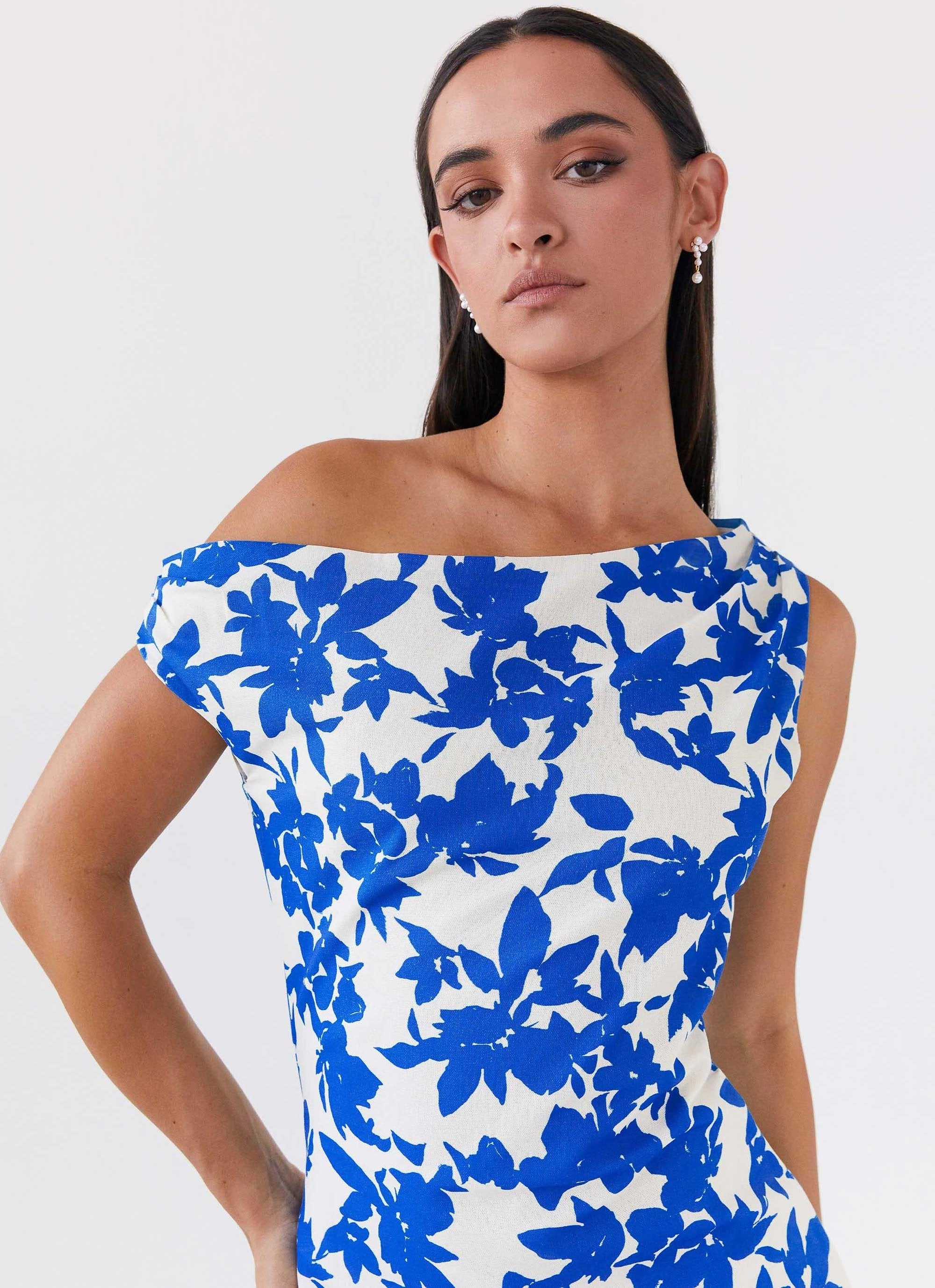 Pyper Off Shoulder Maxi Dress - Blue Floral Sleek And Stylish