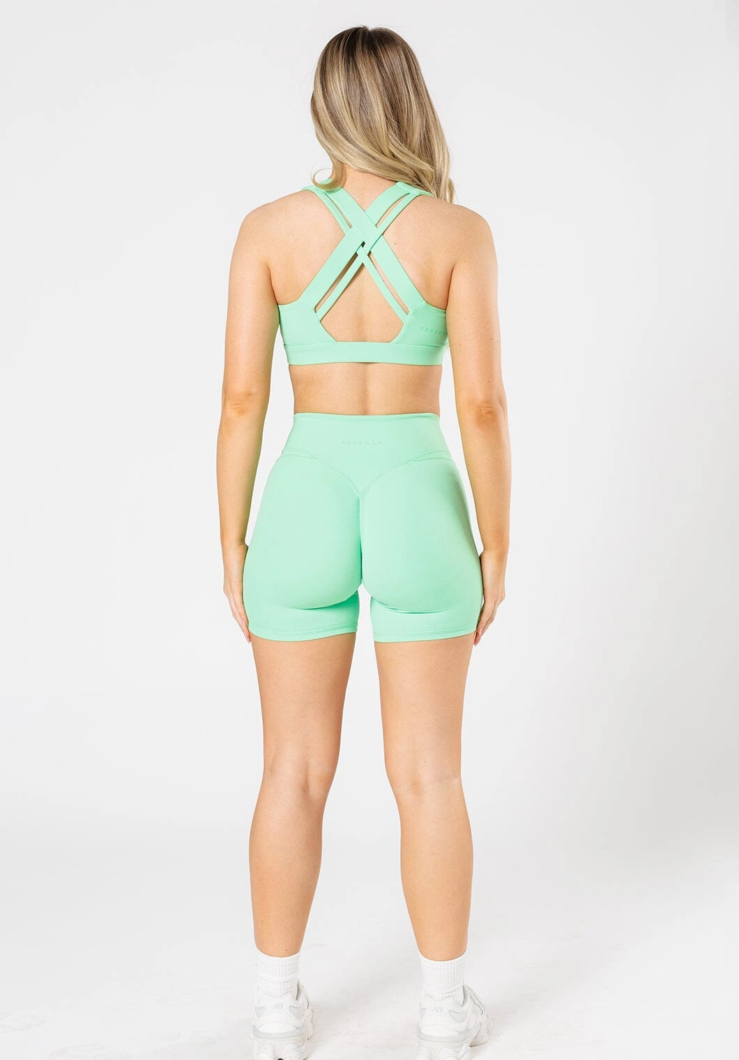 RecStretch Levitate Sculptseam?  Plus Short 6?? Sour hypoallergenic Non Restrictive Waistband