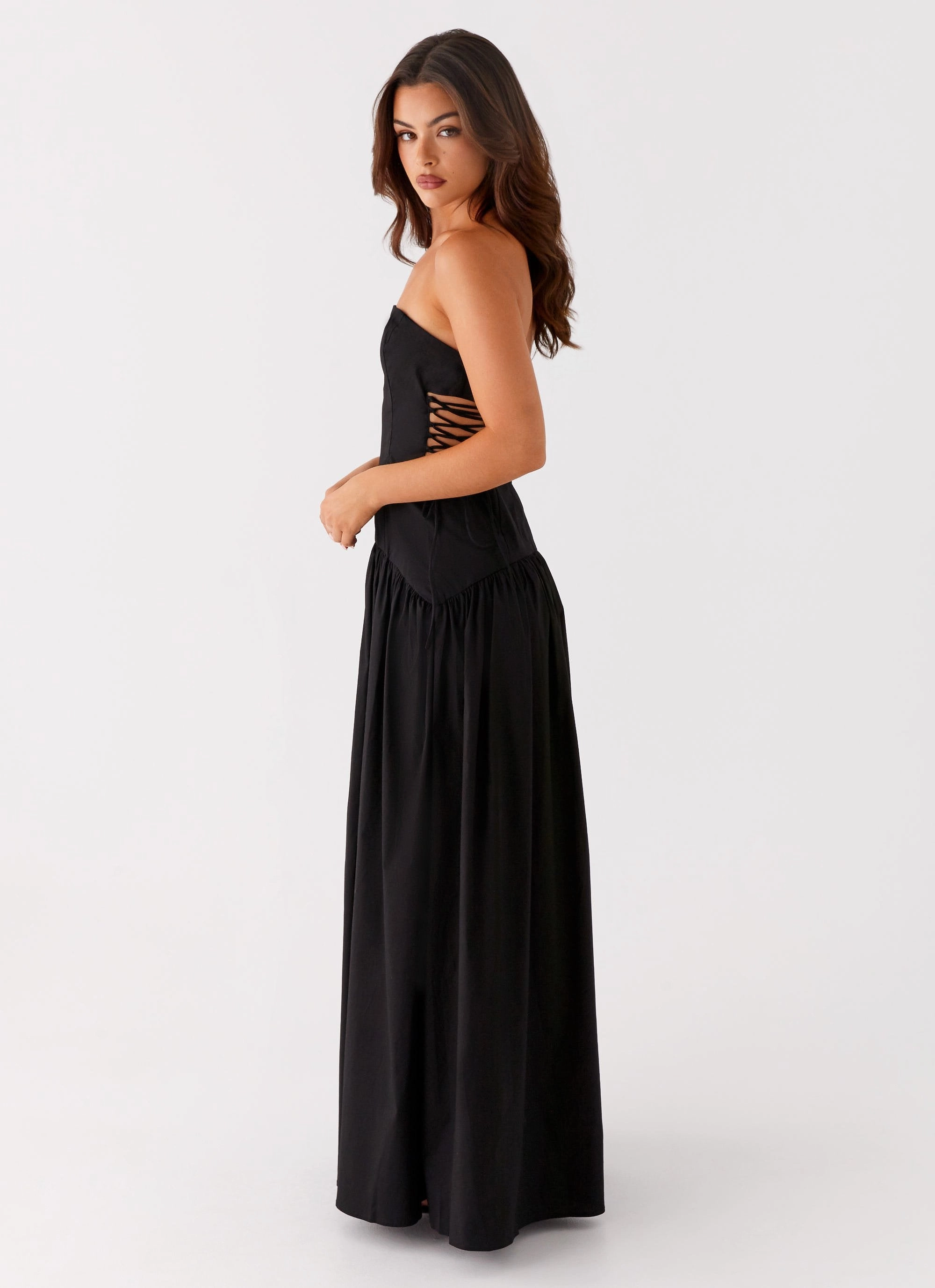 Smart and Sleek Balanced Tone Conagh Maxi Dress - Black