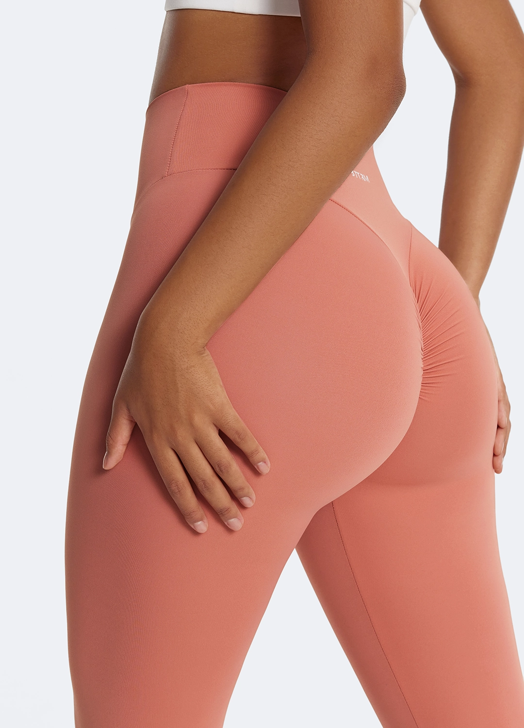 Sporty Comfort Wear For Teens Stretch Fit V-Seam Leggings with Push Up