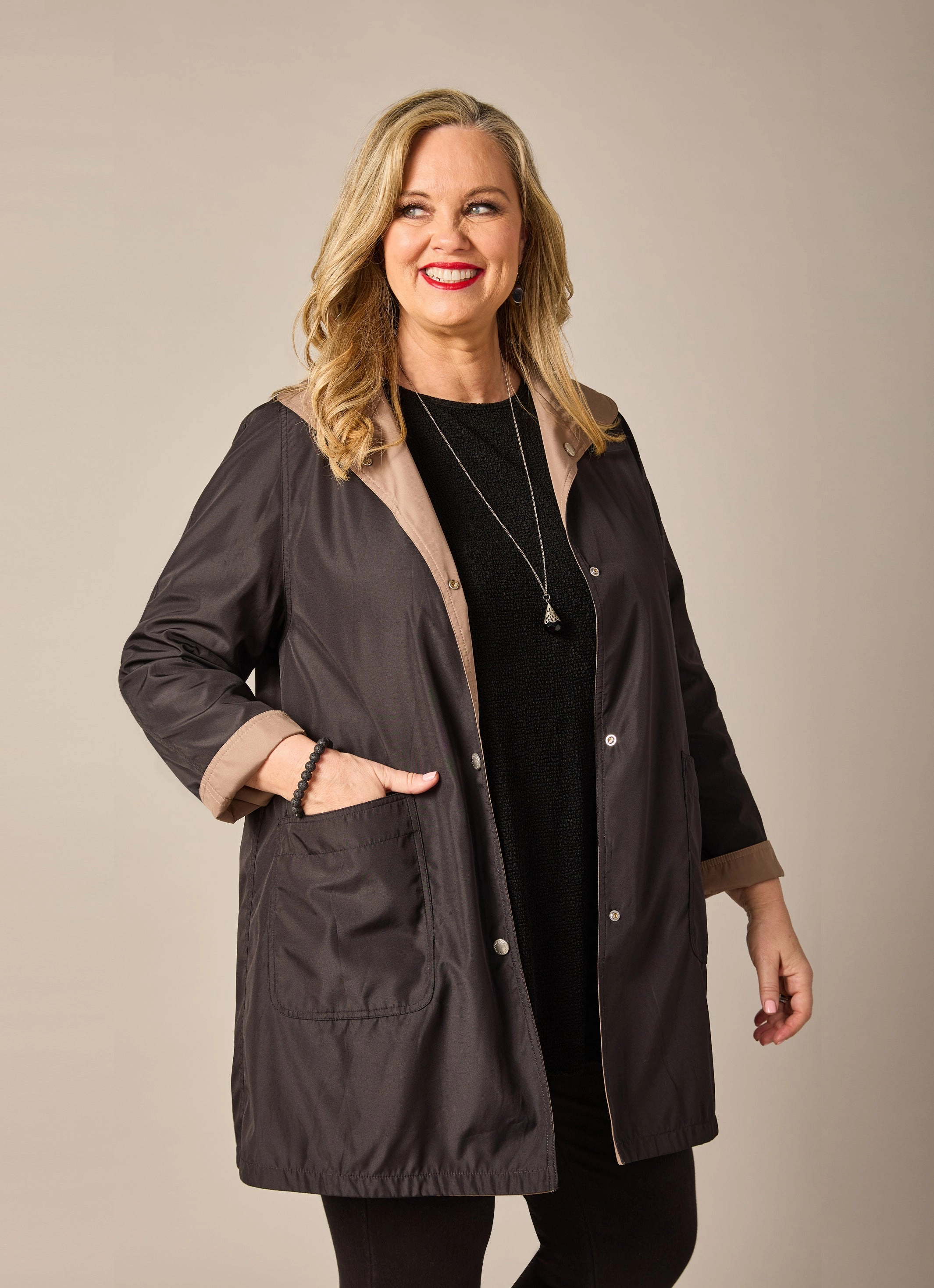 Swish - 544025 Reversible Coat AdjustableHem stain resistant coating