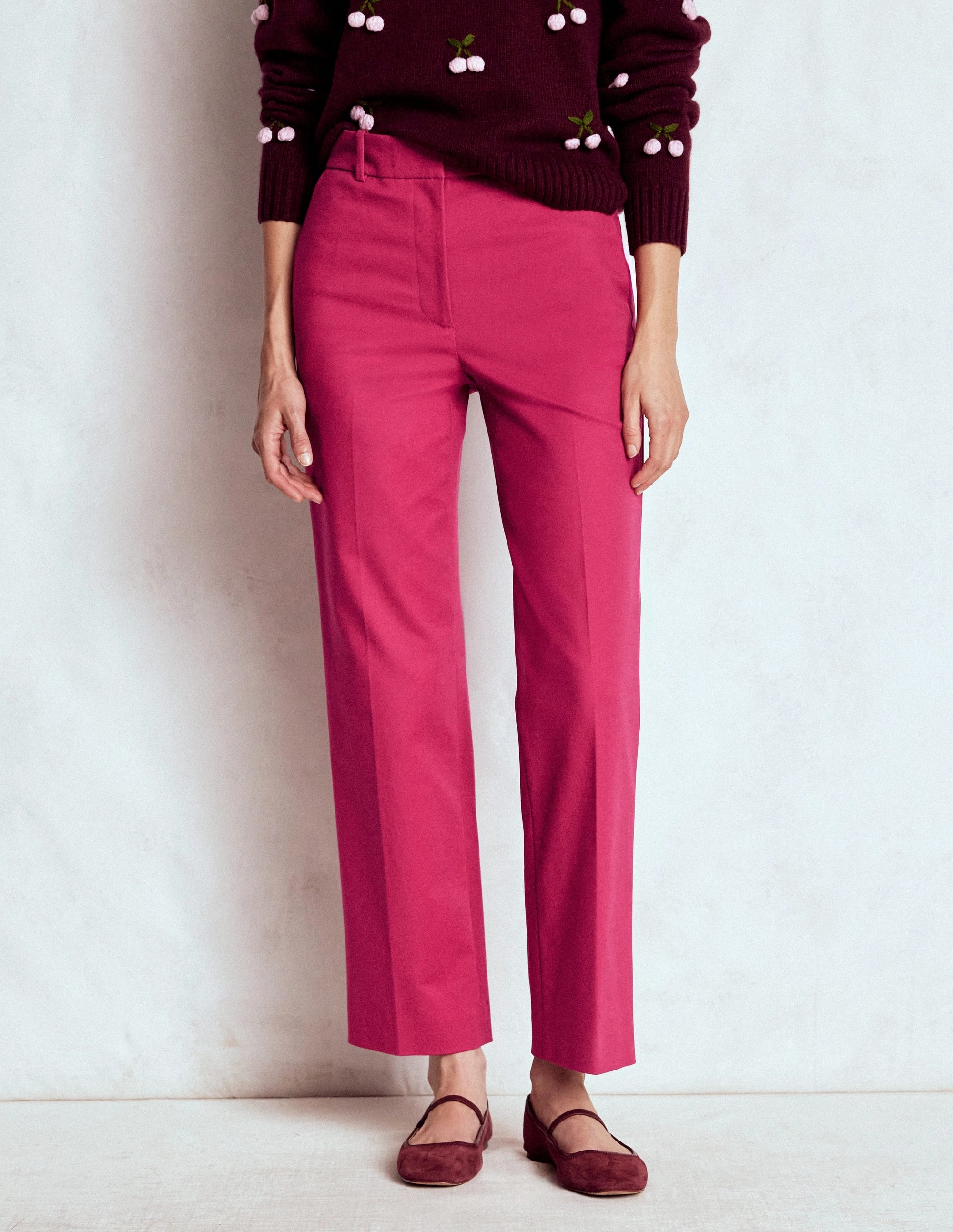 Sleek Cut Stretchable Wear Canonbury 7/8 Trousers-Bright Cherry