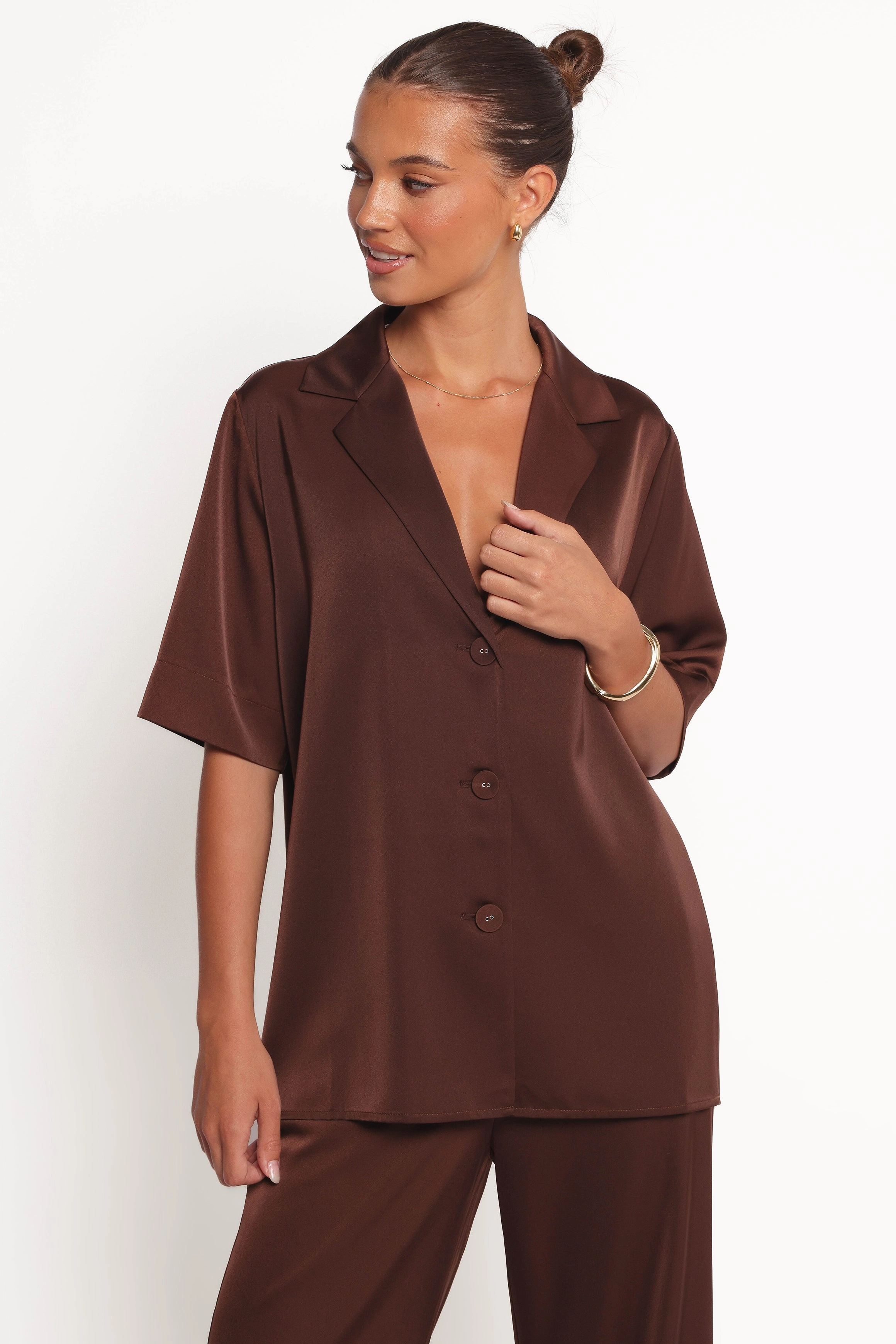 Arryn Short Sleeve Shirt - Chocolate Brown Stretch Fit Technology Spring Trend