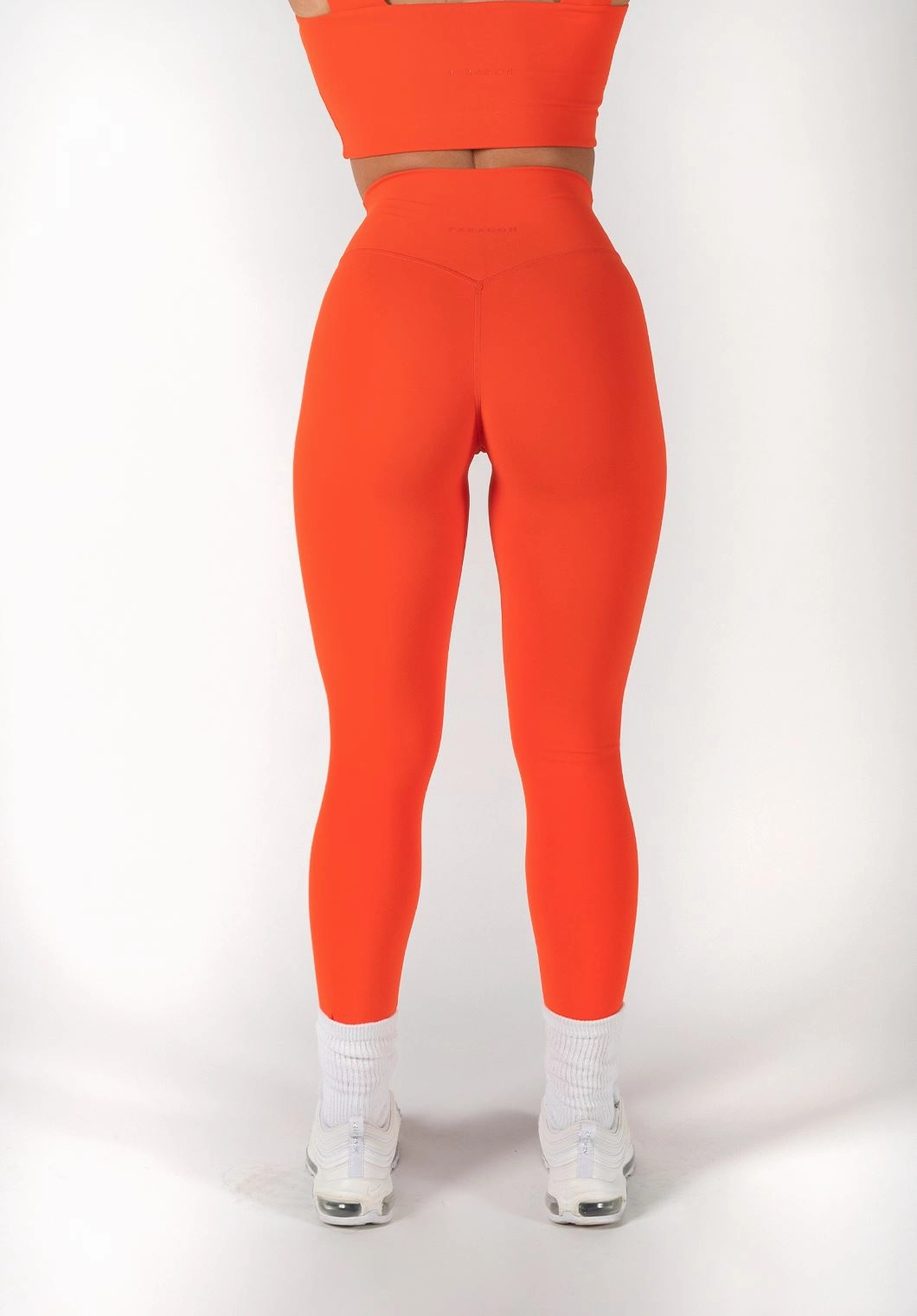 UltraLux Curve Contour Sculptseam? Legging Poppy Lightweight Material Pilates Session