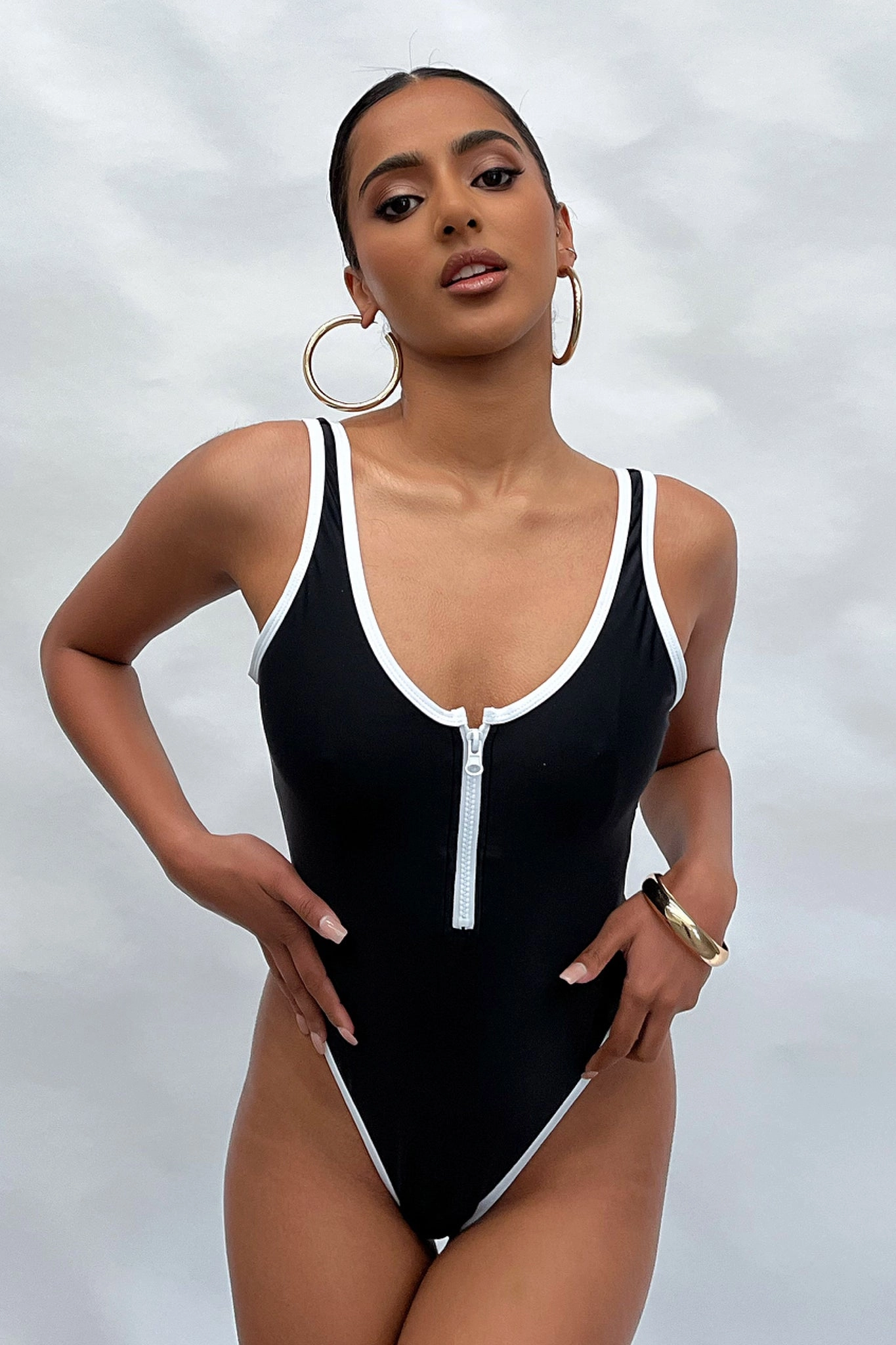 Prime One Piece - Black Geometric-Shapes