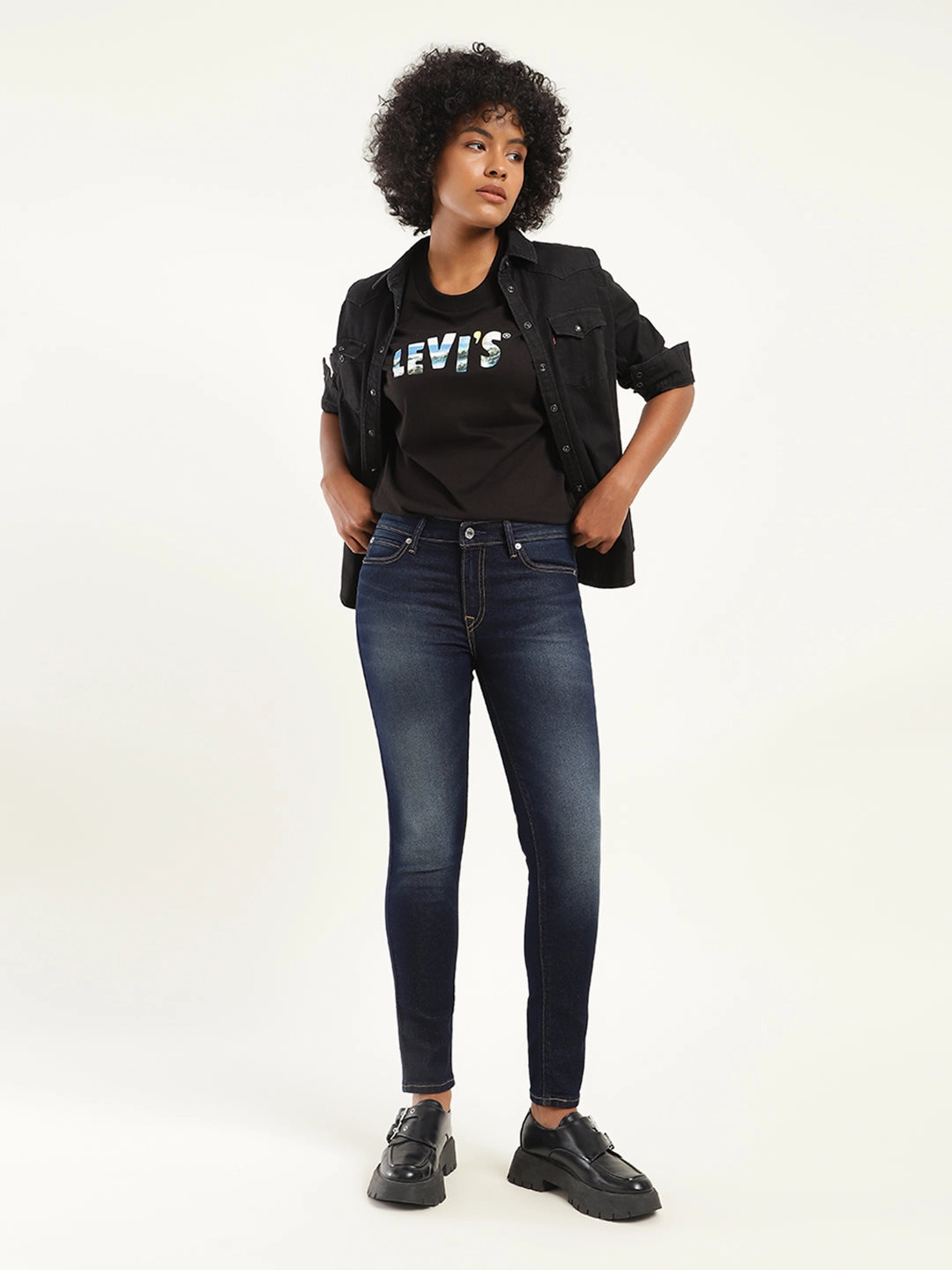 Low Impact Manufacturing Stylish Vibrant Women's 711 Blue Skinny Fit Mid Rise Jeans