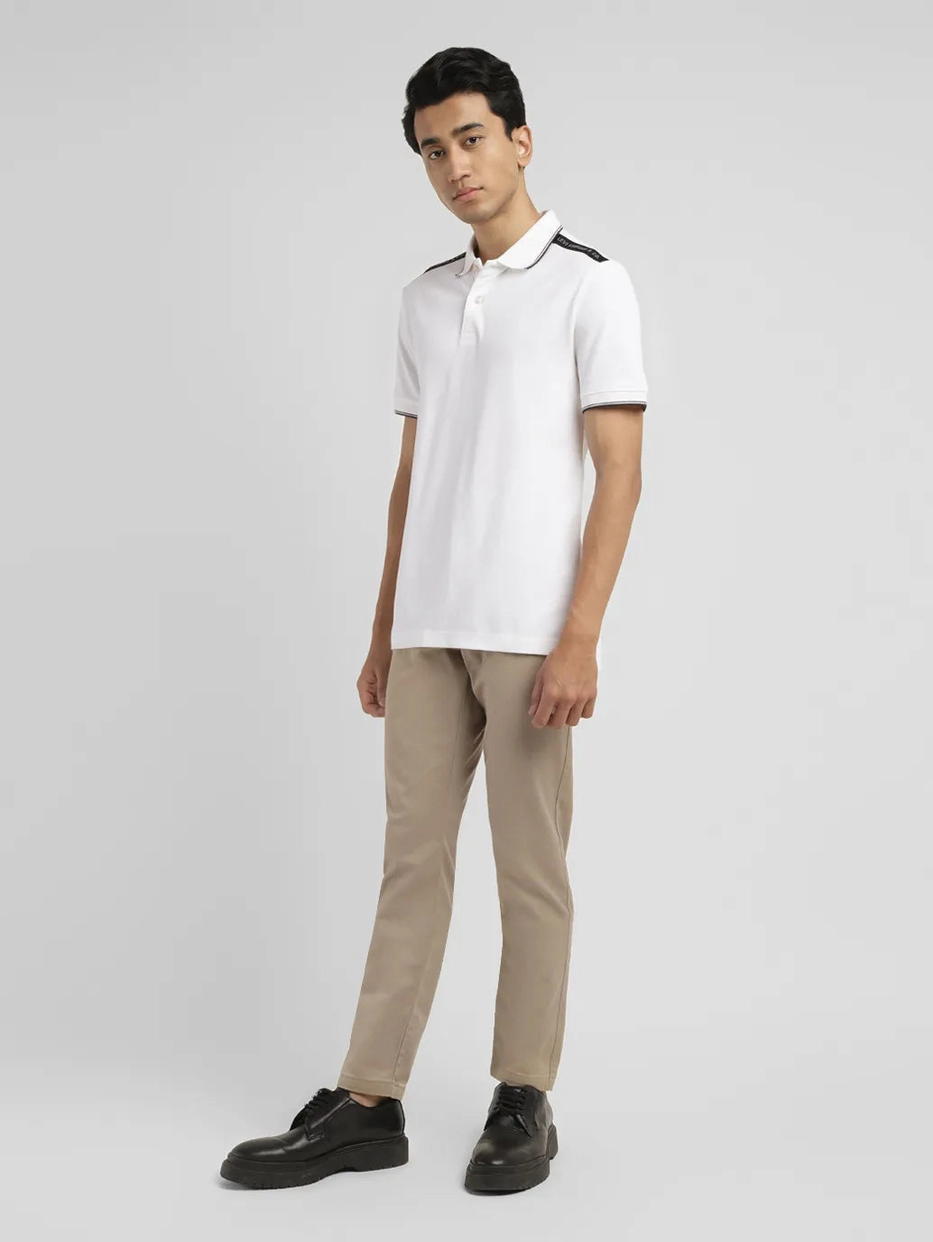 Men's  512 Slim Tapered Fit Beige Chinos Active Performance