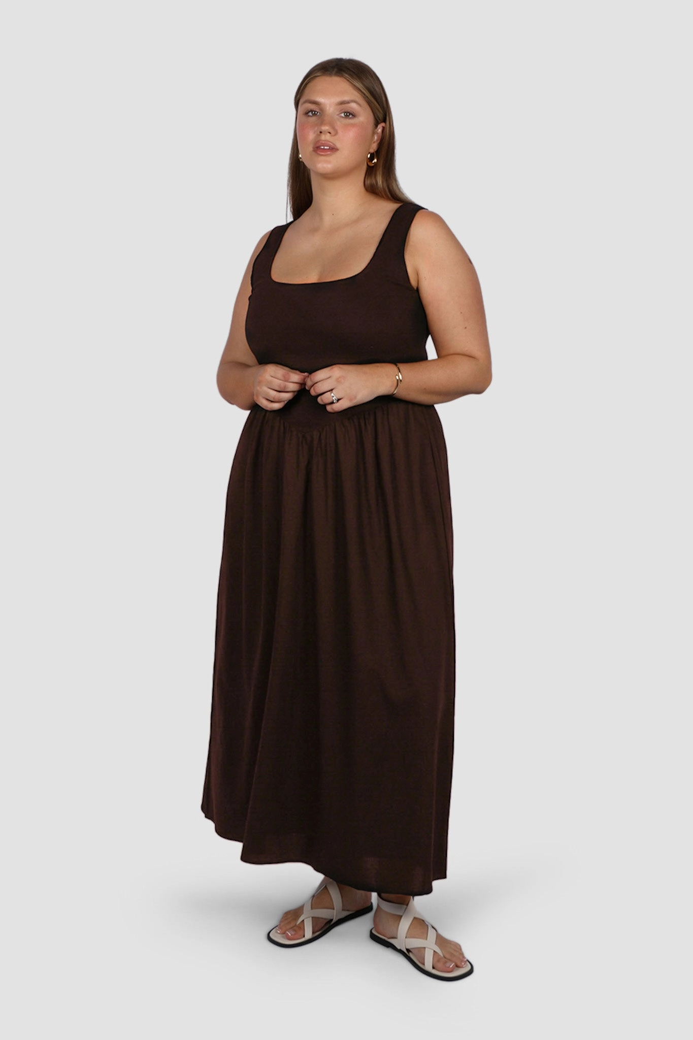 MYRA DRESS CHOCOLATE Vibe Style