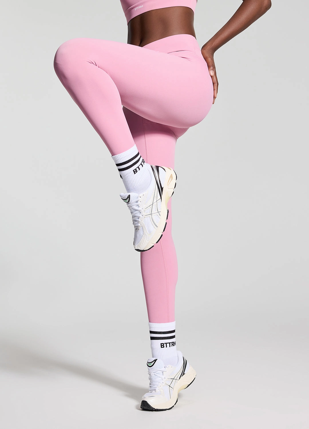 Air Comfort Double Layer Minimalist Style V-Cut Scrunch Leggings