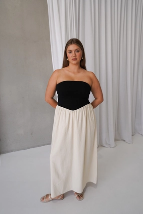 VELLA DRESS NEUTRAL/BLACK Travel-Essential