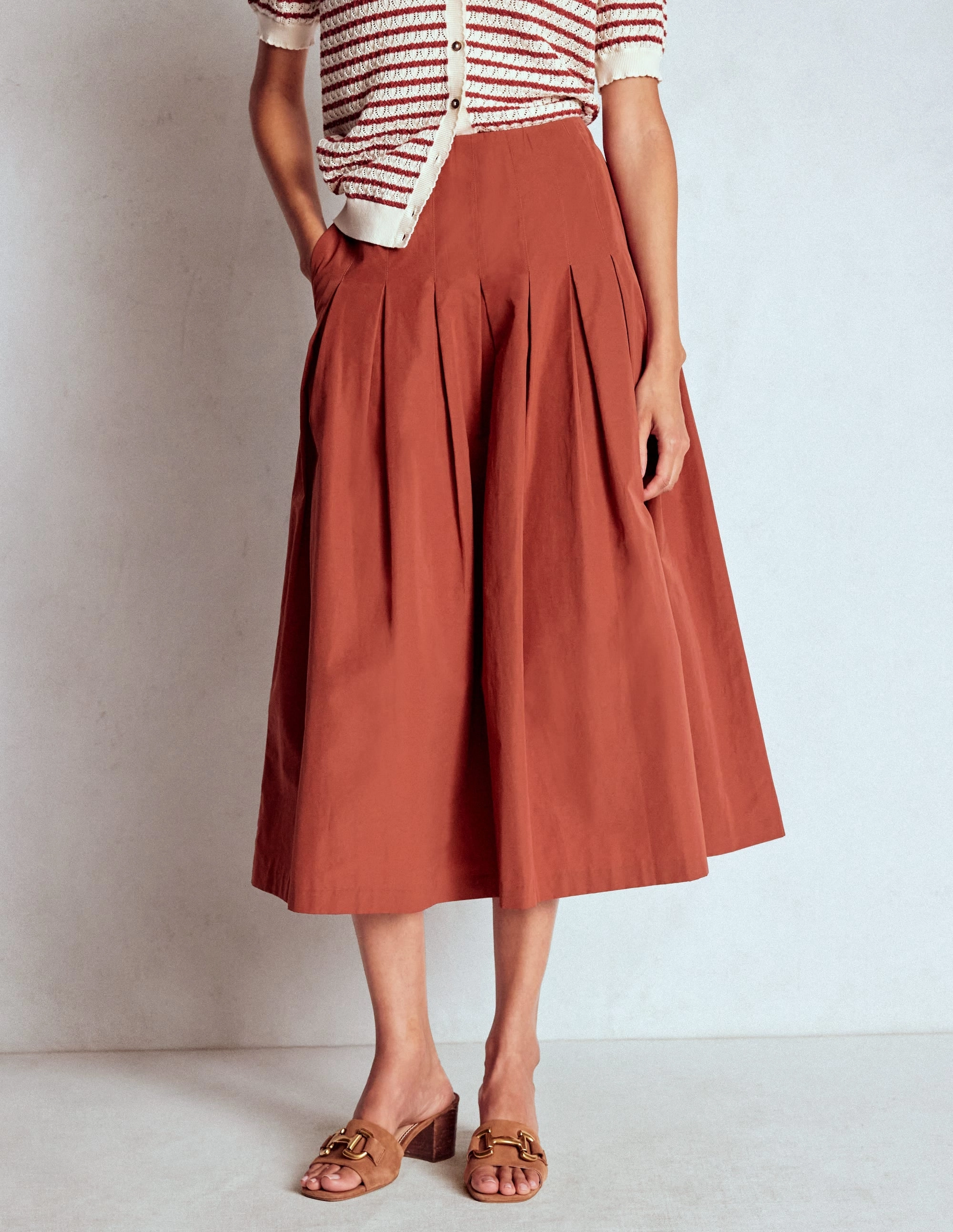Vibe Shot Valentina Taffeta Midi Skirt-Roasted Chestnut Brown
