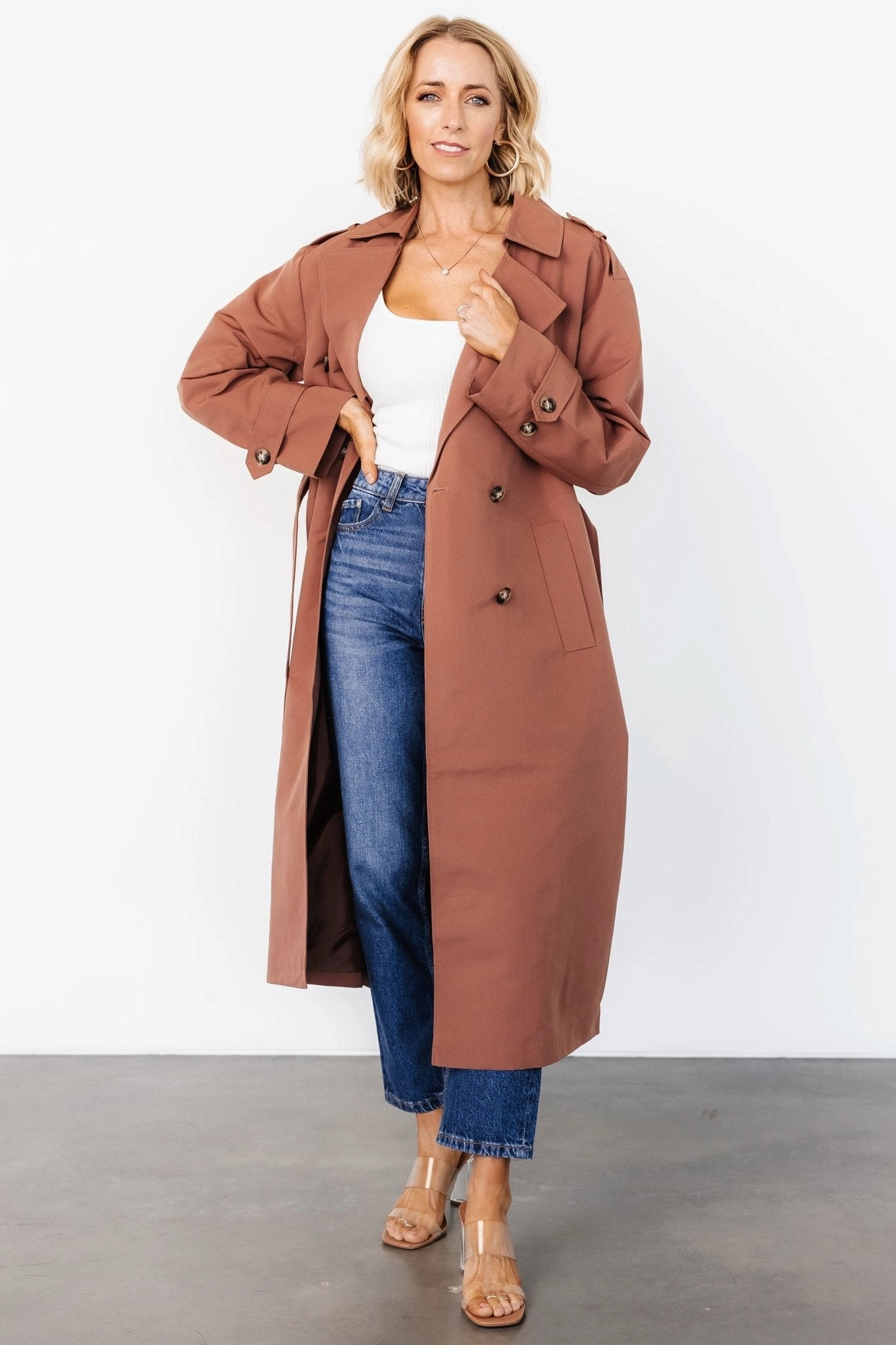 Elias Trench Coat | Warm Brown AntiStaticFinish Flexible Joint Articulation