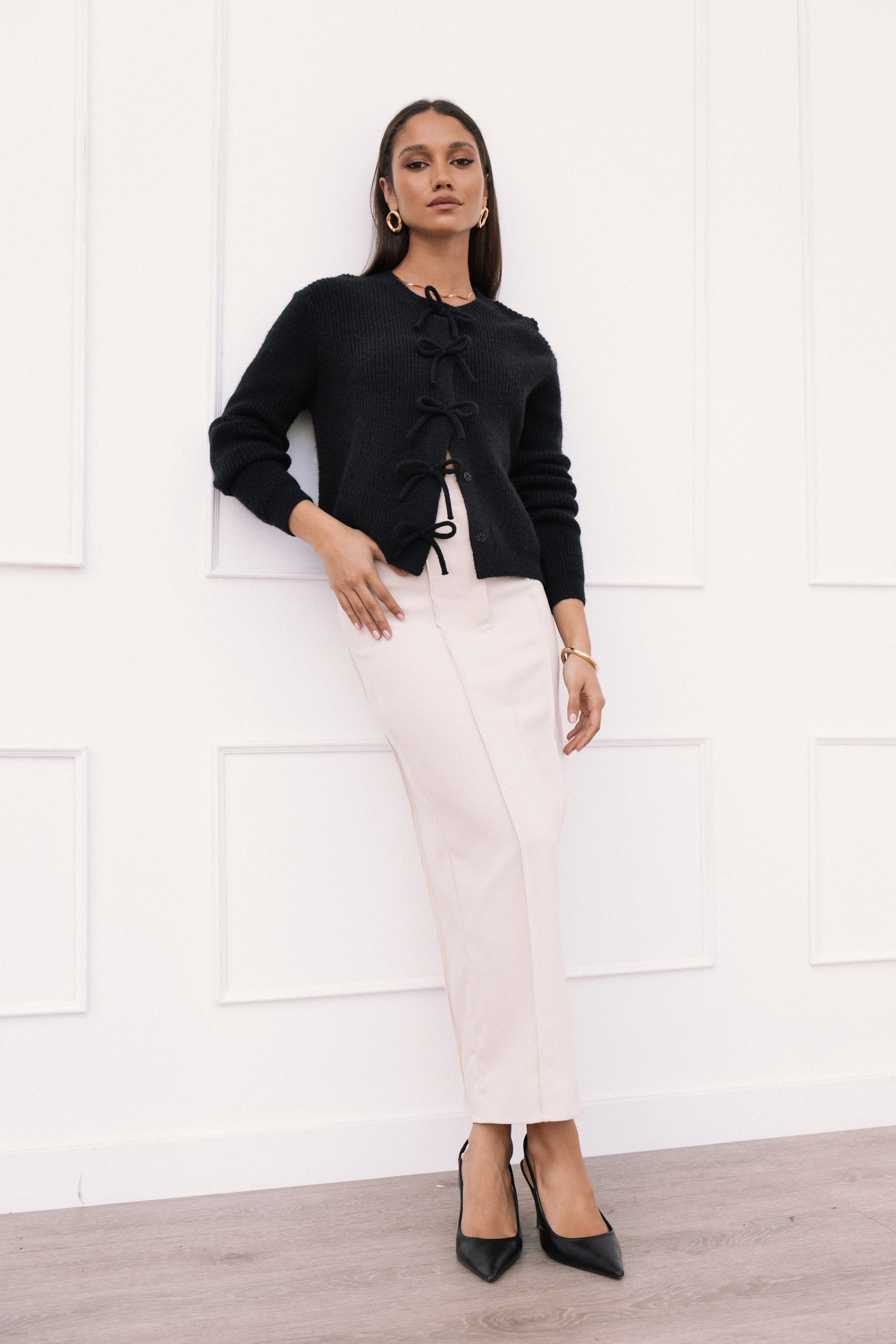 Airflow Optimized Wilde Bow Front Cardigan - Black