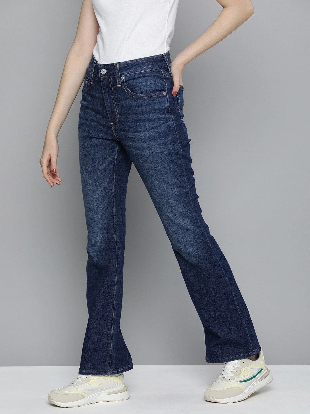 Women's 725 Blue Flared Fit High Rise Jeans Everyday Comfort Go Out Style