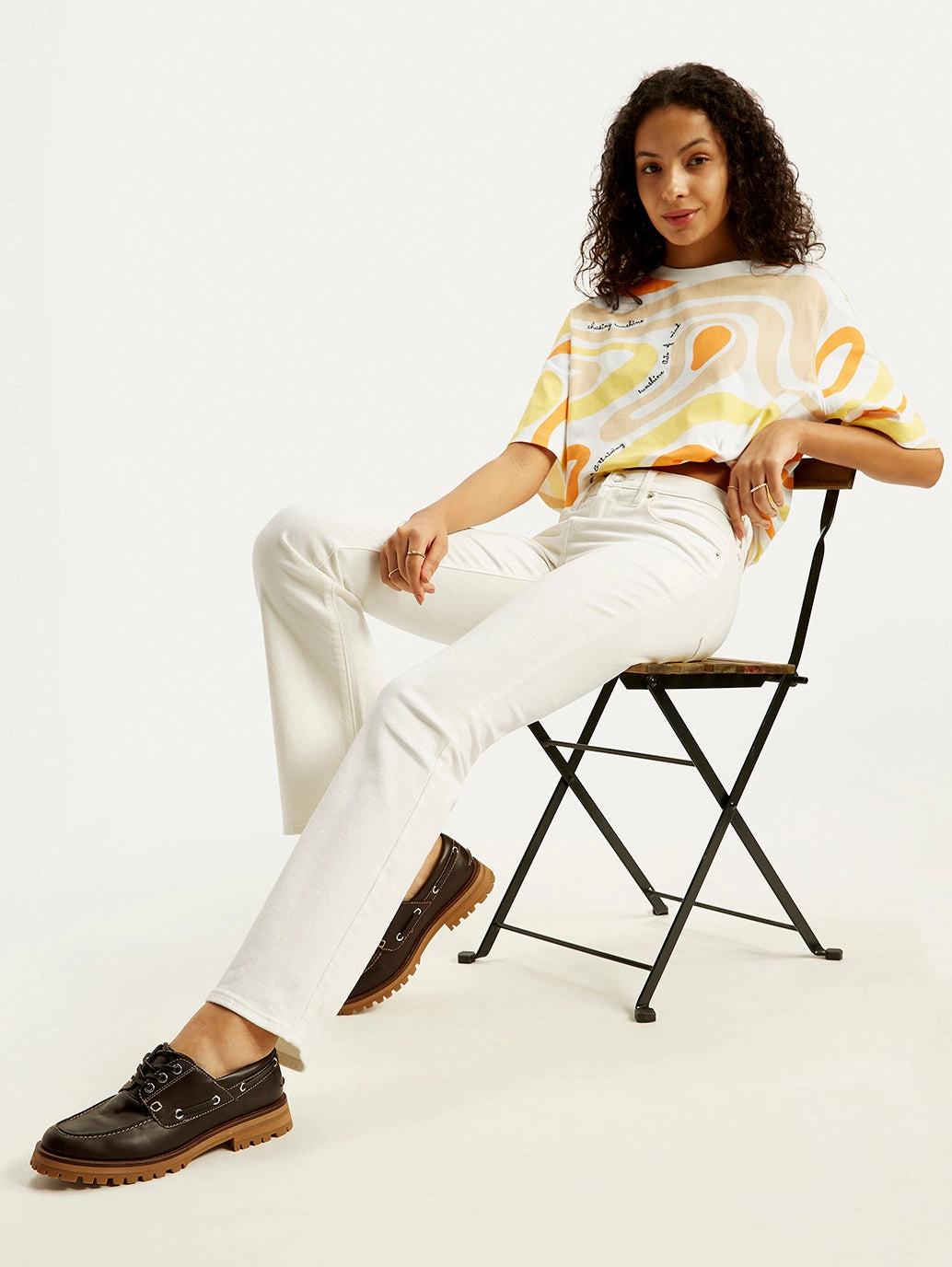 Women's 725 White Flared Fit High Rise Jeans Non Fading Technology Subtle Palette