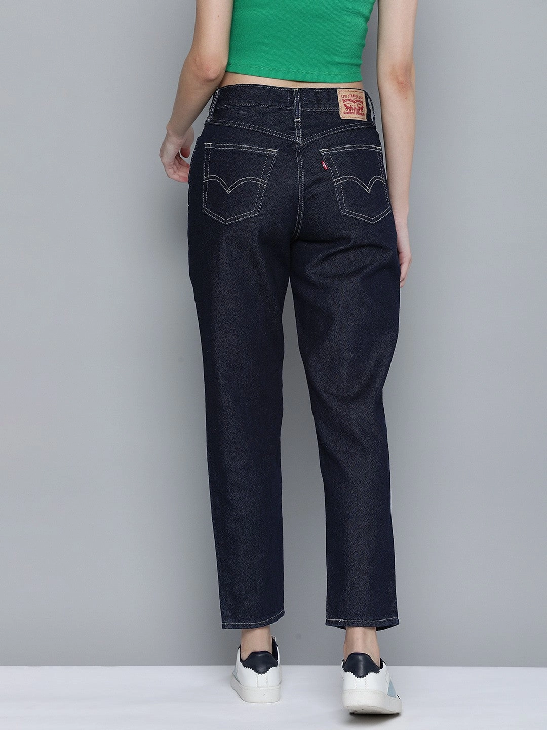 Women's 80s Mom Navy Blue Loose Fit High Rise Jeans Non Restrictive Cut