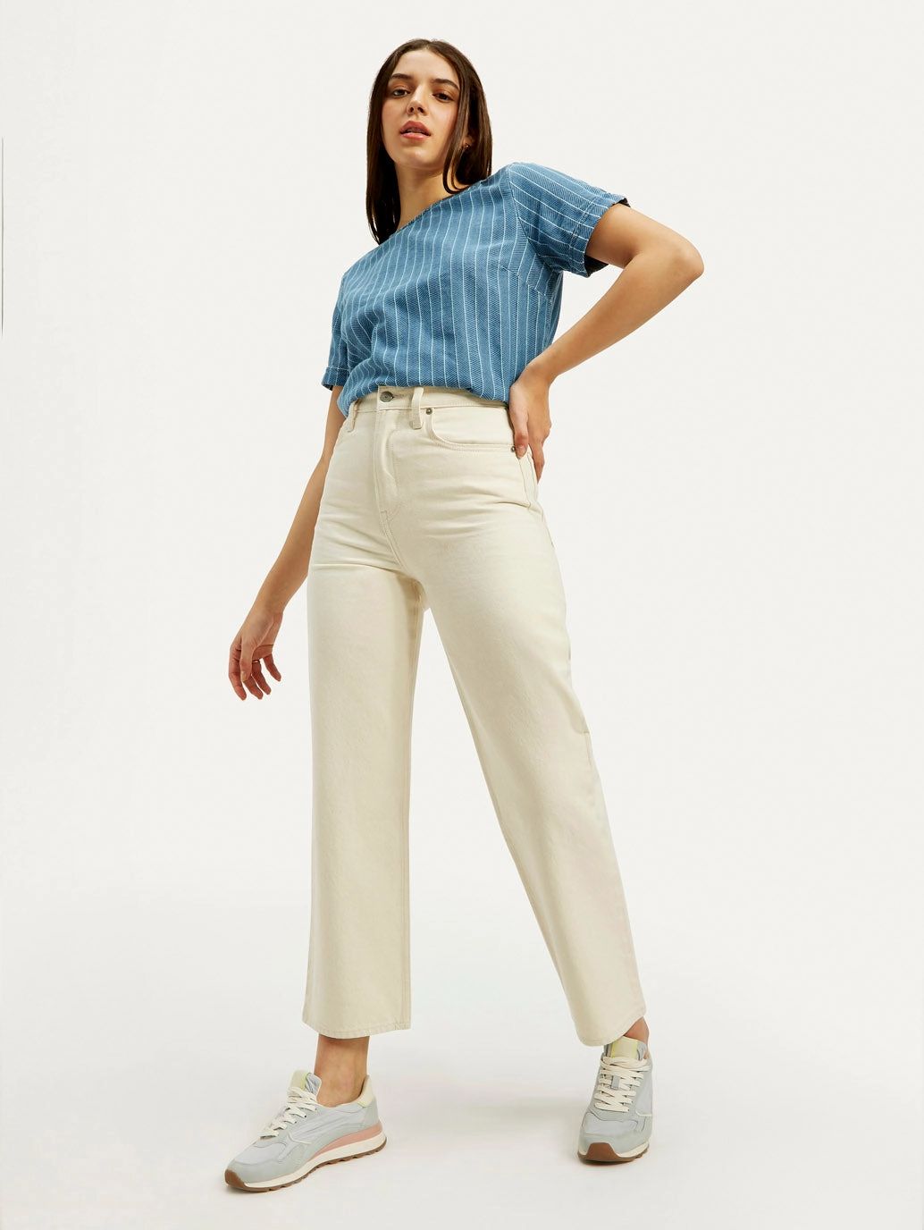 Women's Cream Ribcage Straight Fit High Rise Jeans Vintage Wash