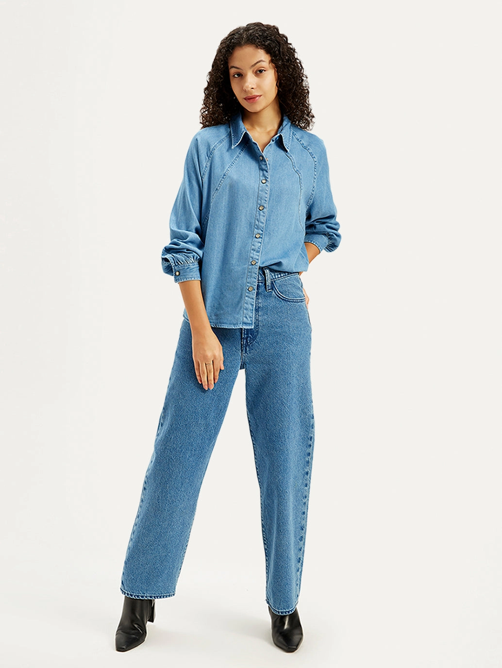 Lightweight Denim Blend Women's Indigo Ribcage Straight Fit High Rise Jeans