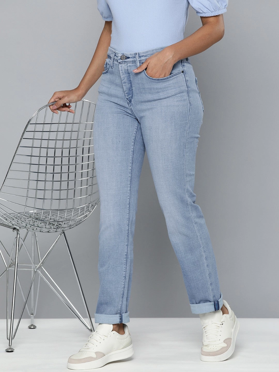 Textured Party Look Soft Weekend Getaway Stylish Women's Redloop 312 Blue Straight Fit Mid Rise Jeans